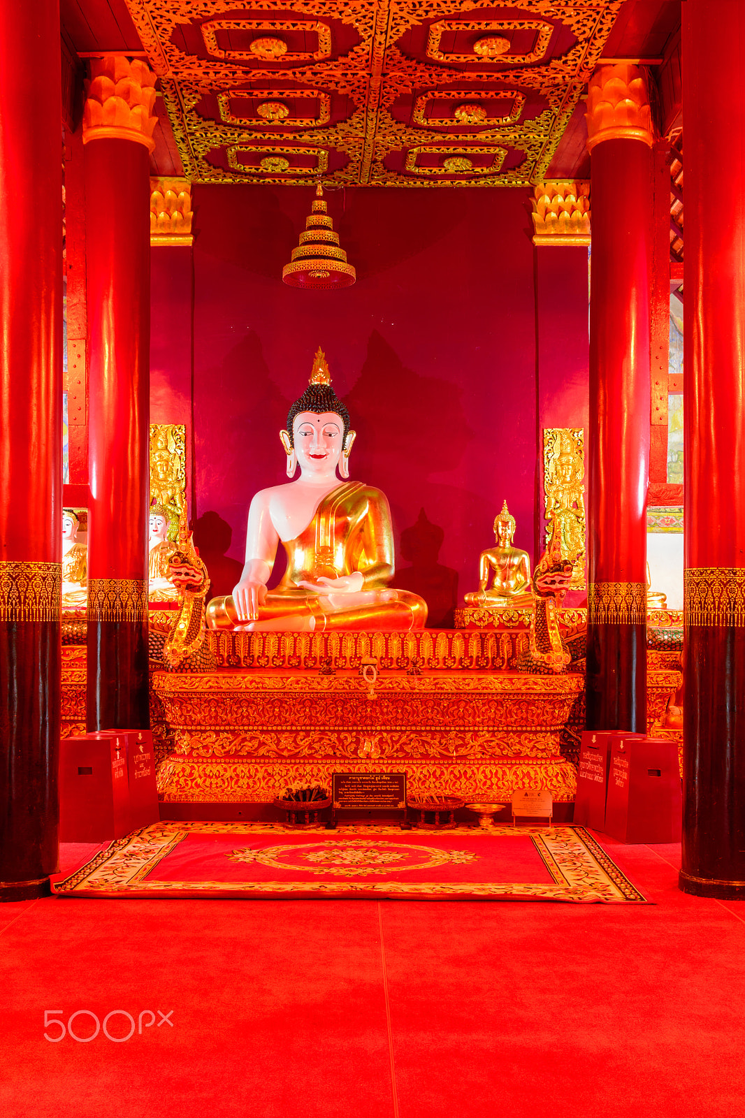 Nikon D5200 + Sigma 17-70mm F2.8-4 DC Macro OS HSM | C sample photo. Golden buddha statue at temple nan, thailand photography
