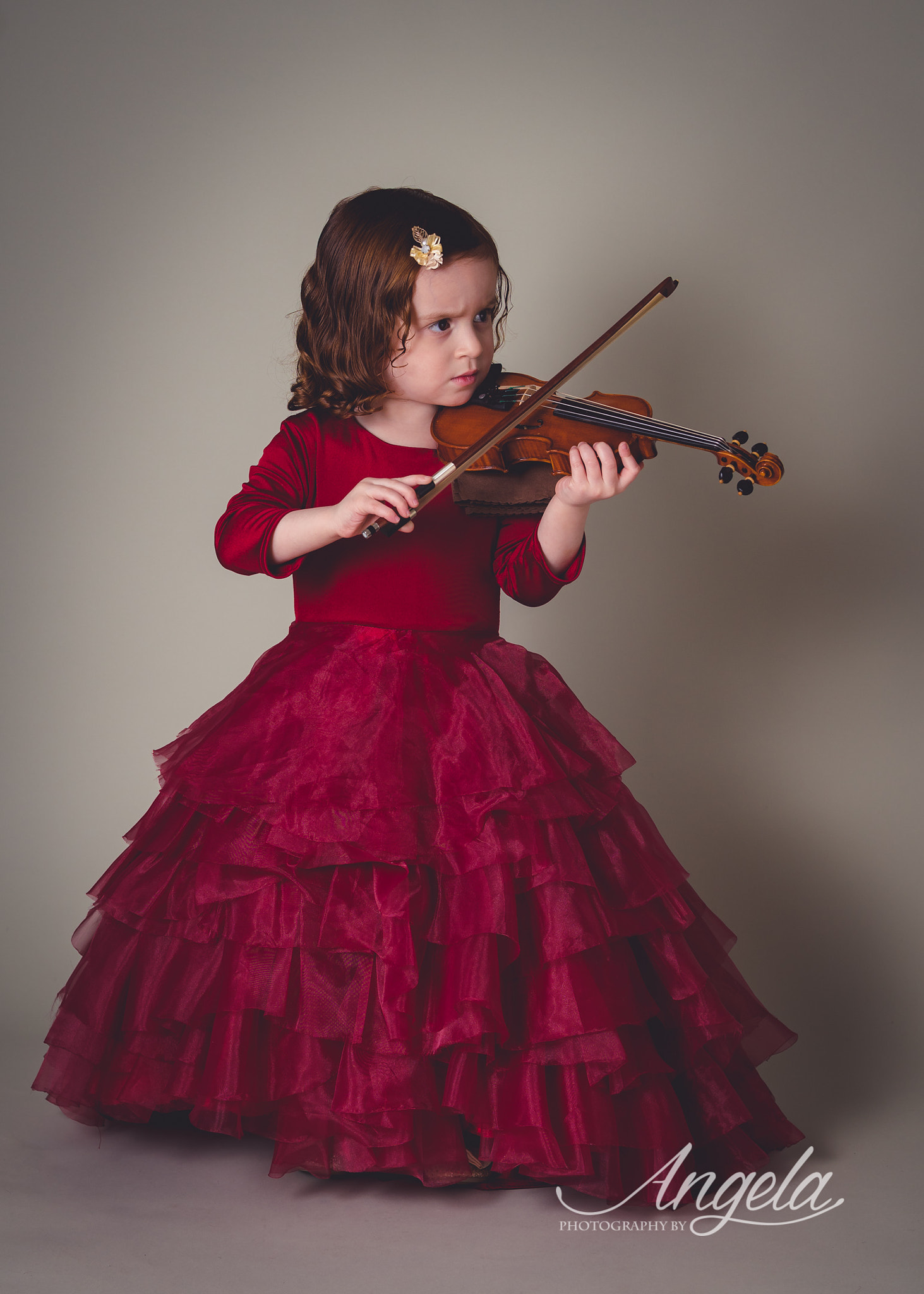 Sigma 50-100mm F1.8 DC HSM Art sample photo. The little violinist photography