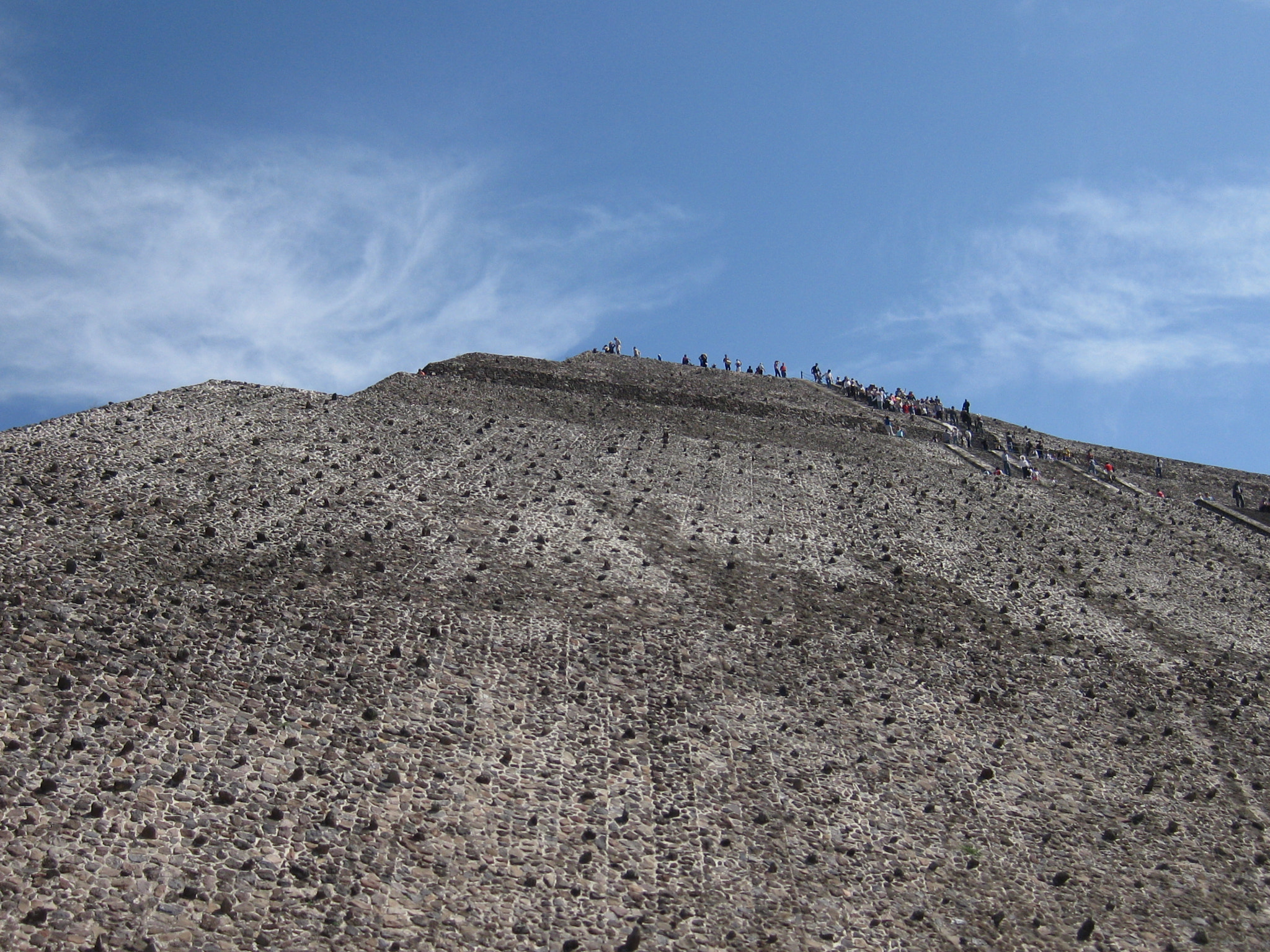 Canon PowerShot SD770 IS (Digital IXUS 85 IS / IXY Digital 25 IS) sample photo. Teotihuacan pyramids, mexico city photography