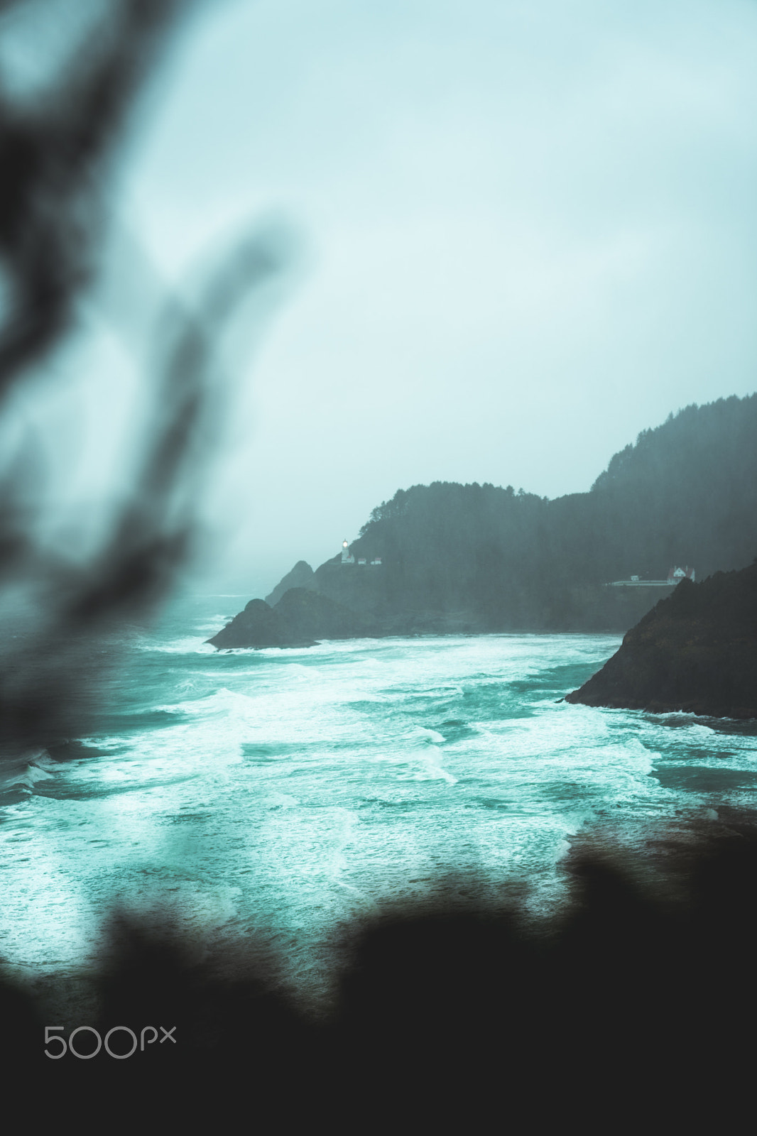 Sony a7 II + Sony FE 24-70mm F2.8 GM sample photo. Moody light house lanscape framed photography