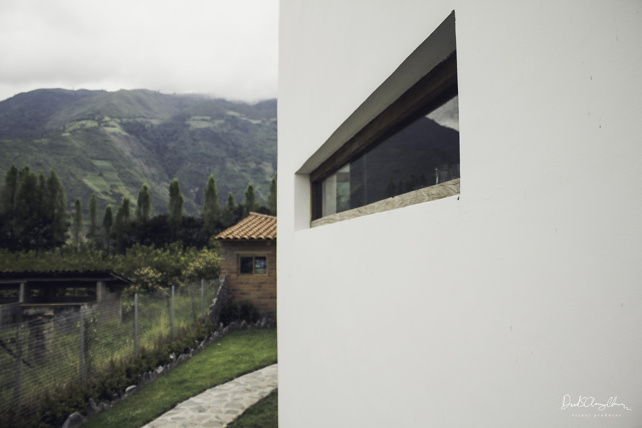 Canon EOS 550D (EOS Rebel T2i / EOS Kiss X4) sample photo. Architecture photography