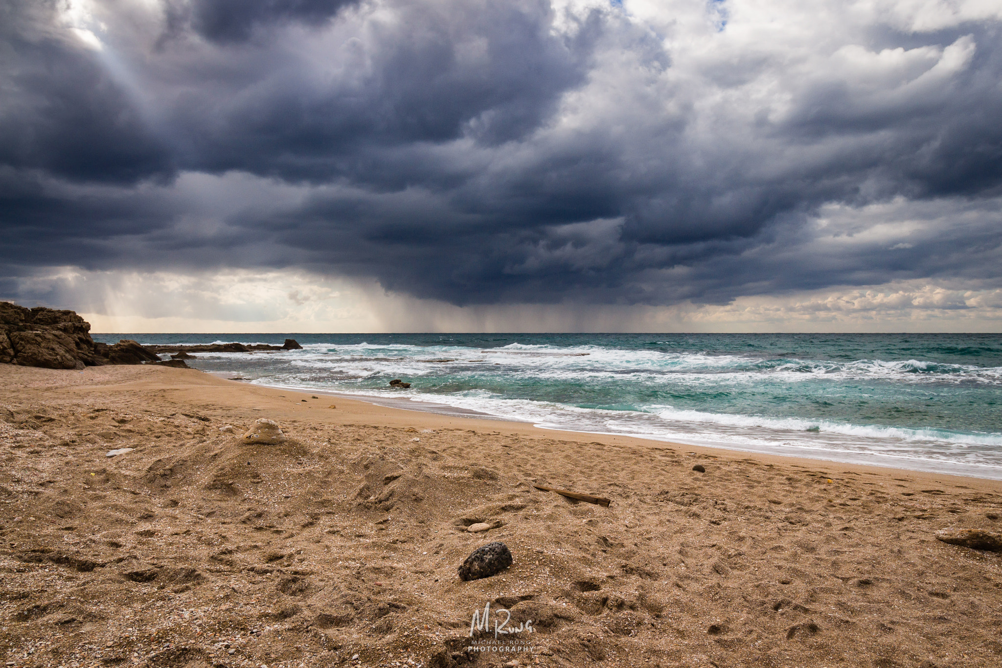 Canon EOS 700D (EOS Rebel T5i / EOS Kiss X7i) sample photo. Storm on the sea | caesarea, israel photography