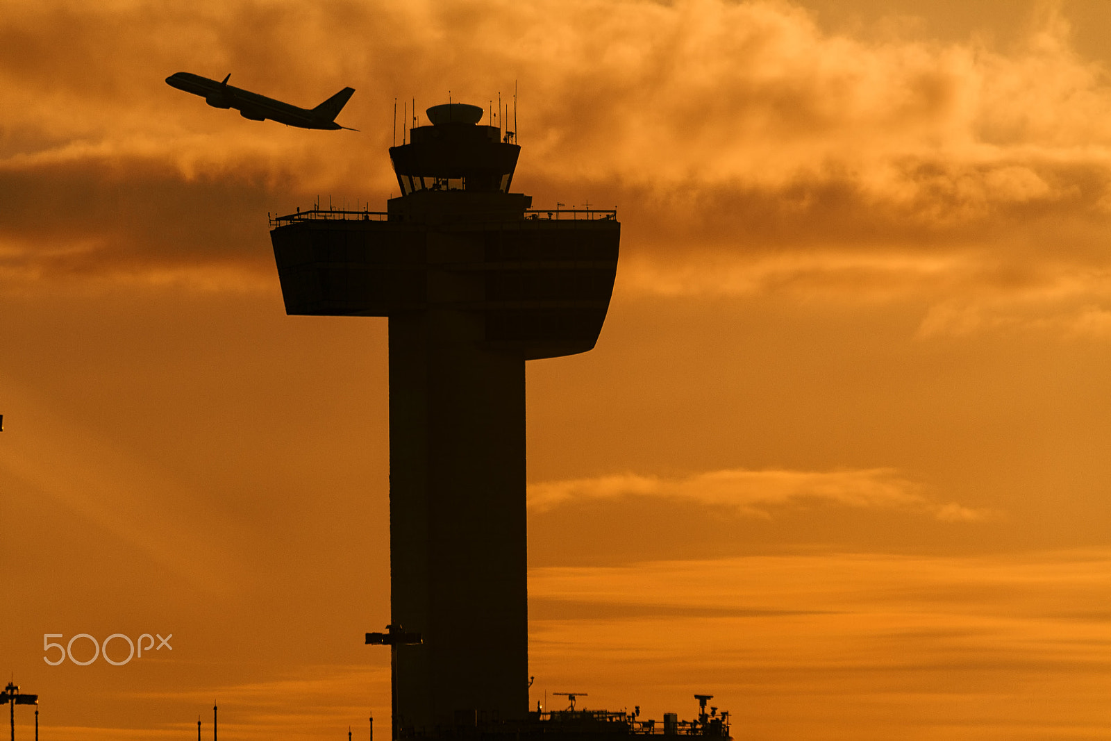 Sigma 18-200mm f/3.5-6.3 DC OS sample photo. Torre de control jfk control tower photography