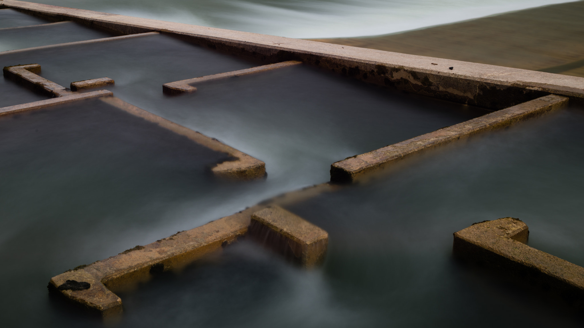 Nikon D800 sample photo. Water & concrete photography