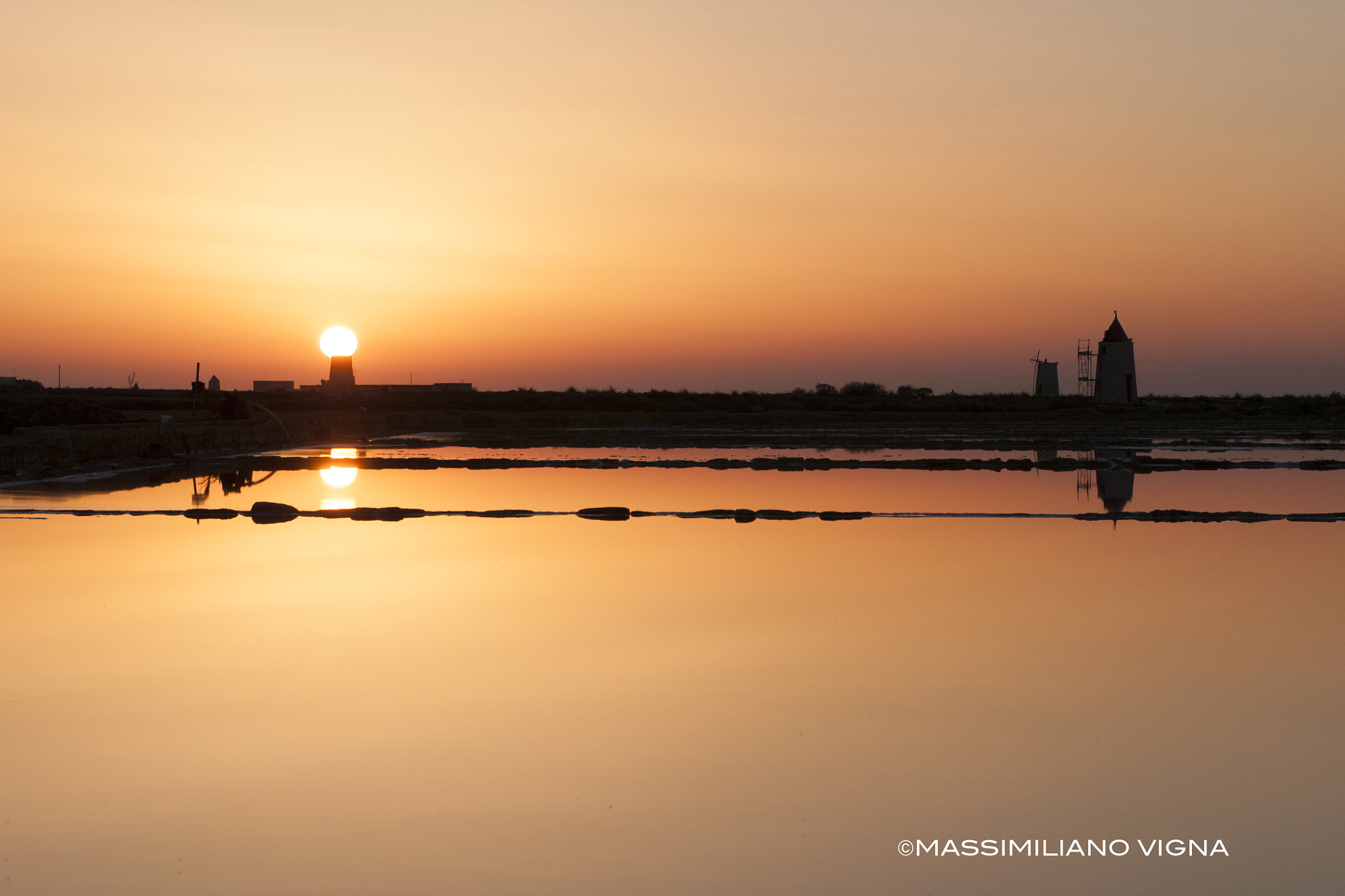 Nikon AF-S Nikkor 24-70mm F2.8G ED sample photo. Amazing sunset photography