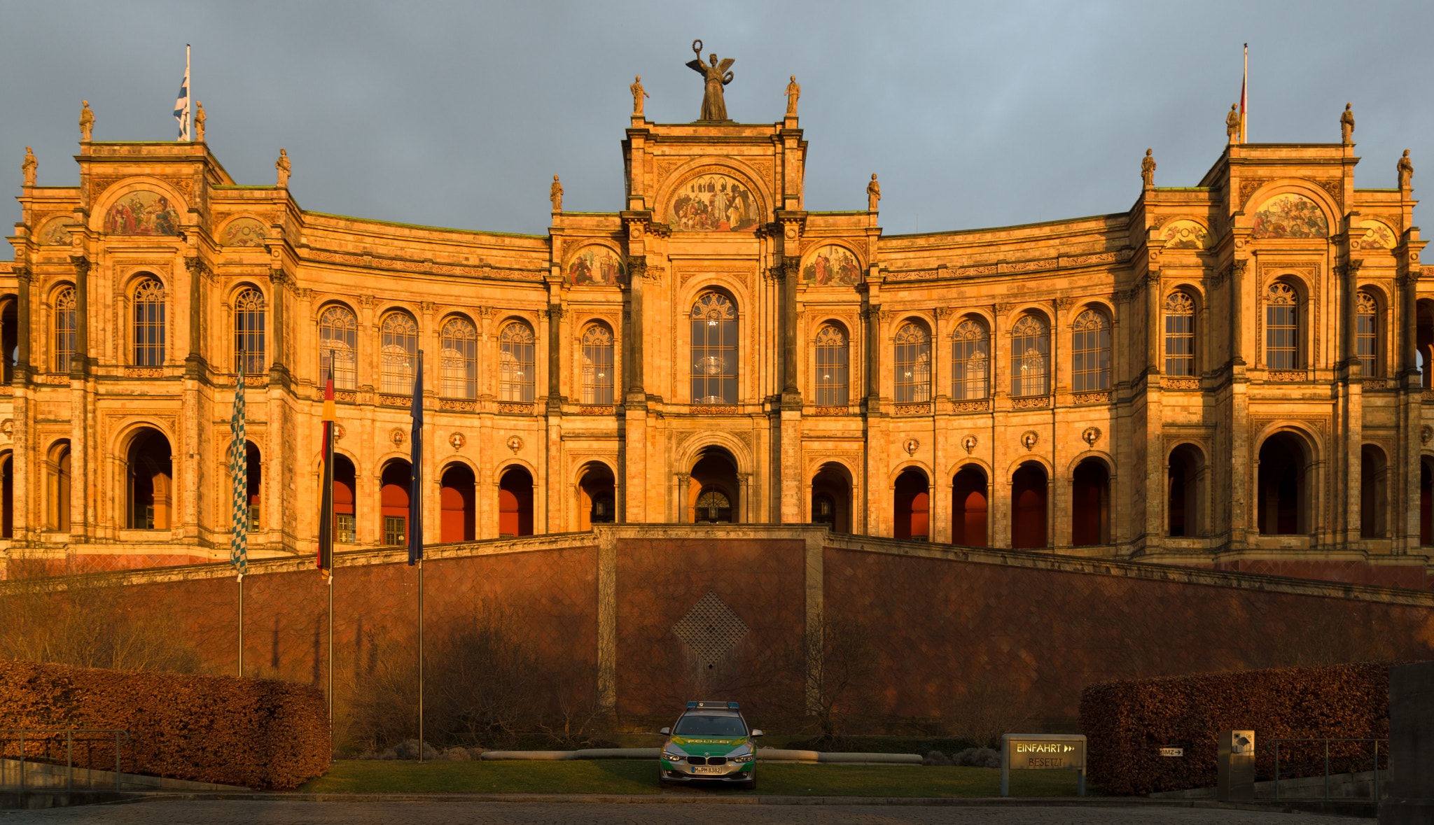 Nikon D800 sample photo. Staatsgewalt photography