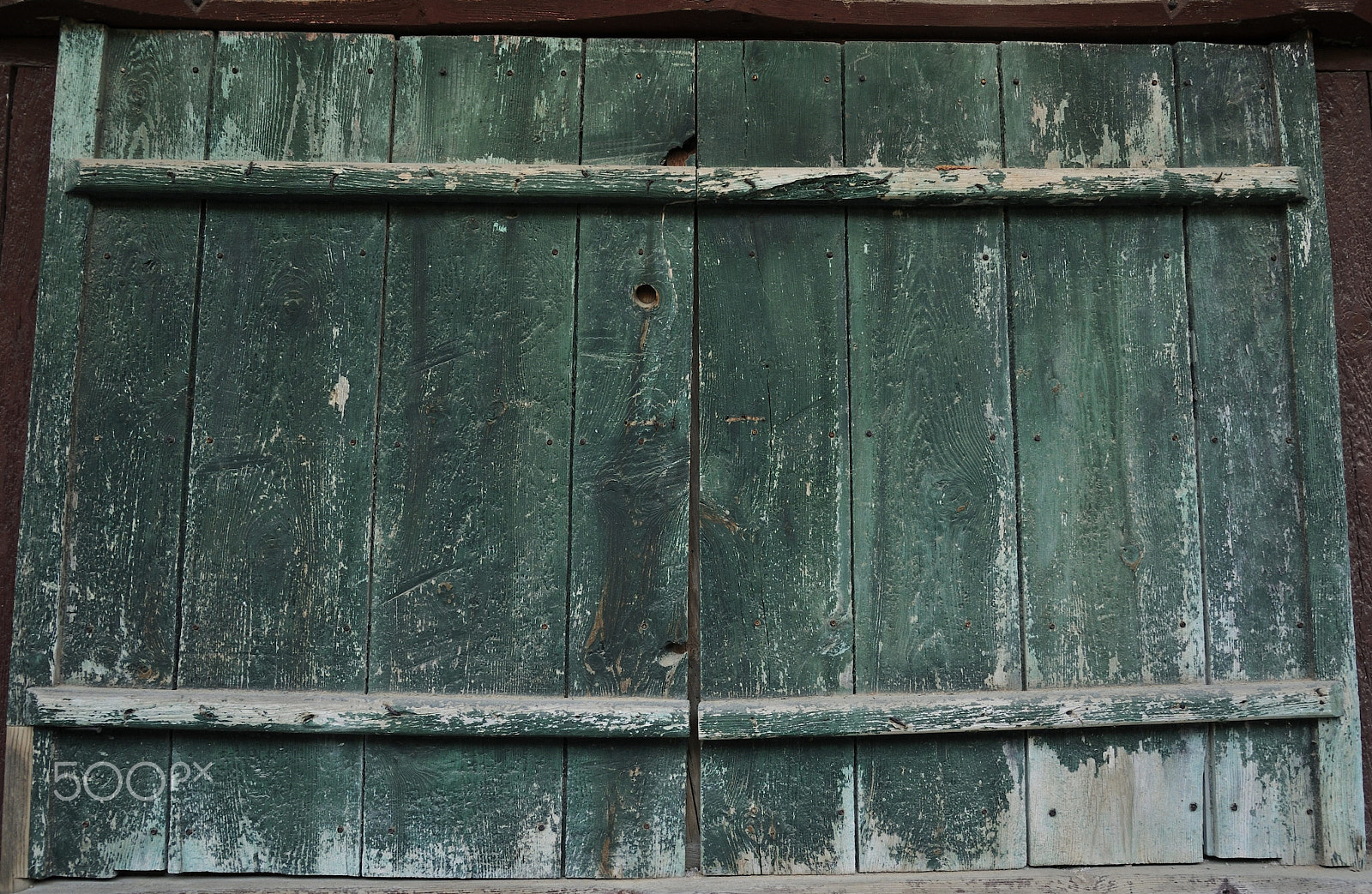 Nikon AF-S Nikkor 24-120mm F4G ED VR sample photo. Old green door photography