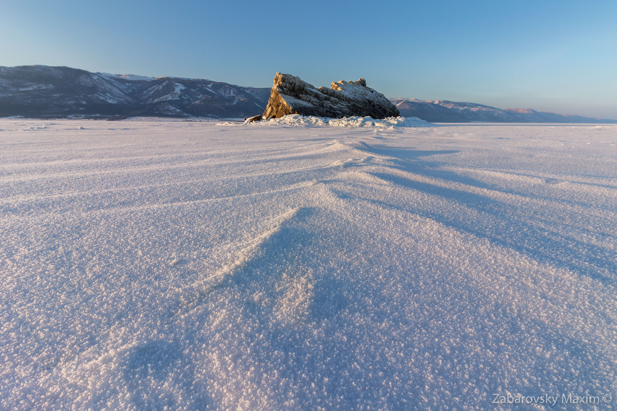 Canon EOS 100D (EOS Rebel SL1 / EOS Kiss X7) sample photo. Snowy baikal photography
