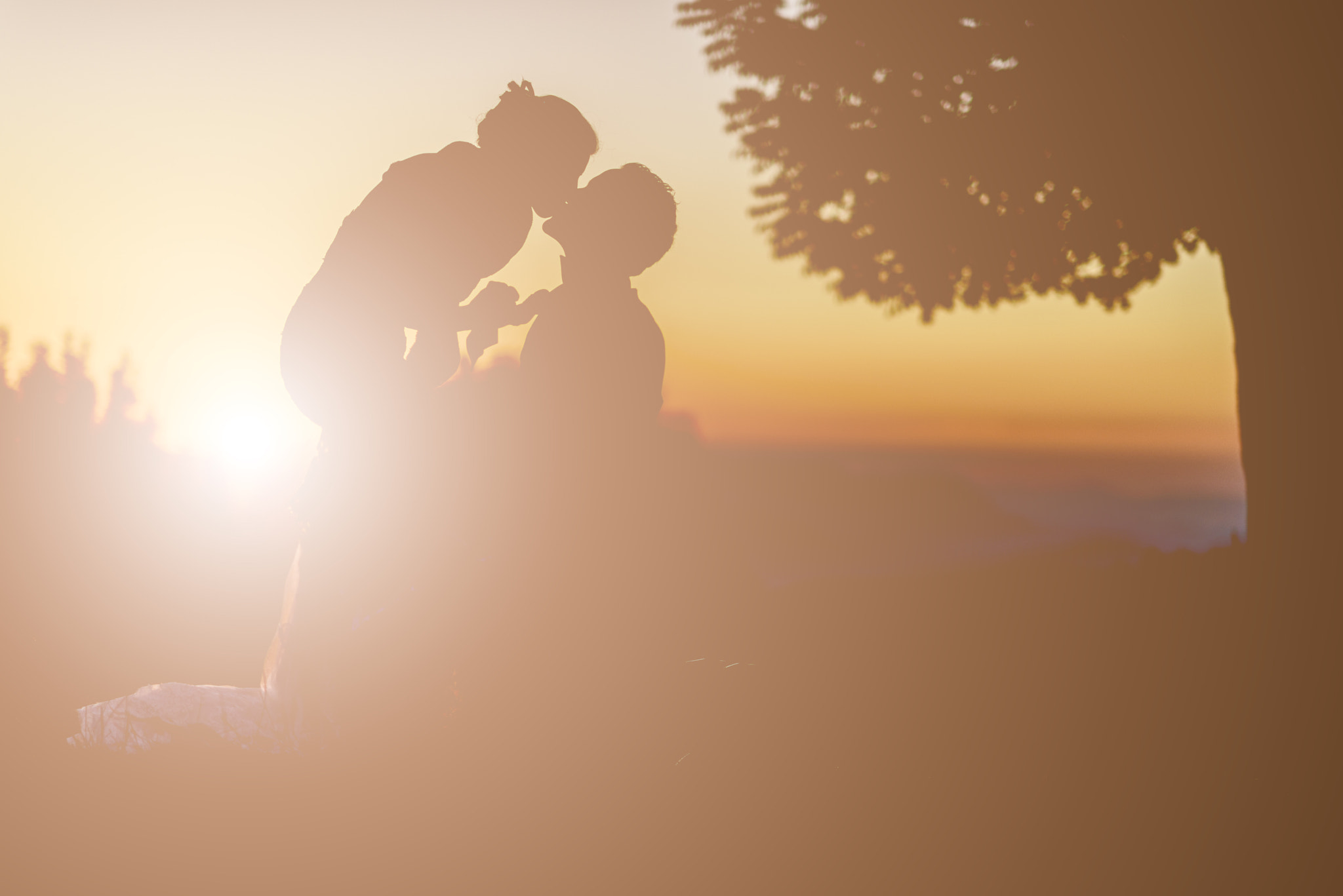 Nikon D800 + Nikon AF-S Nikkor 85mm F1.4G sample photo. ... kiss ... photography