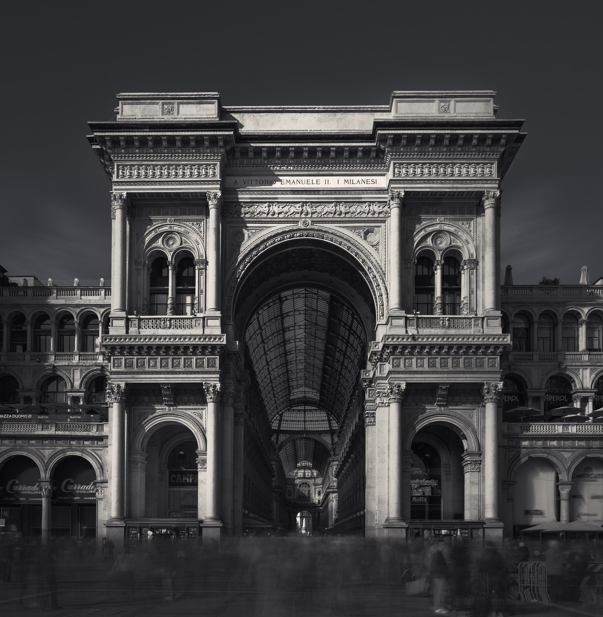 ZEISS Batis 25mm F2 sample photo. Galleria vittorio emanuele ii photography