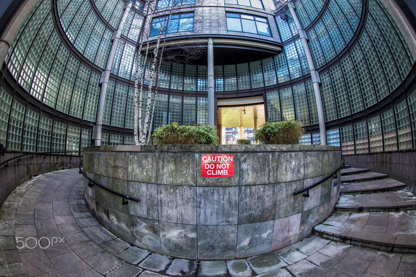 Canon EF 8-15mm F4L Fisheye USM sample photo. Scottish widows building photography