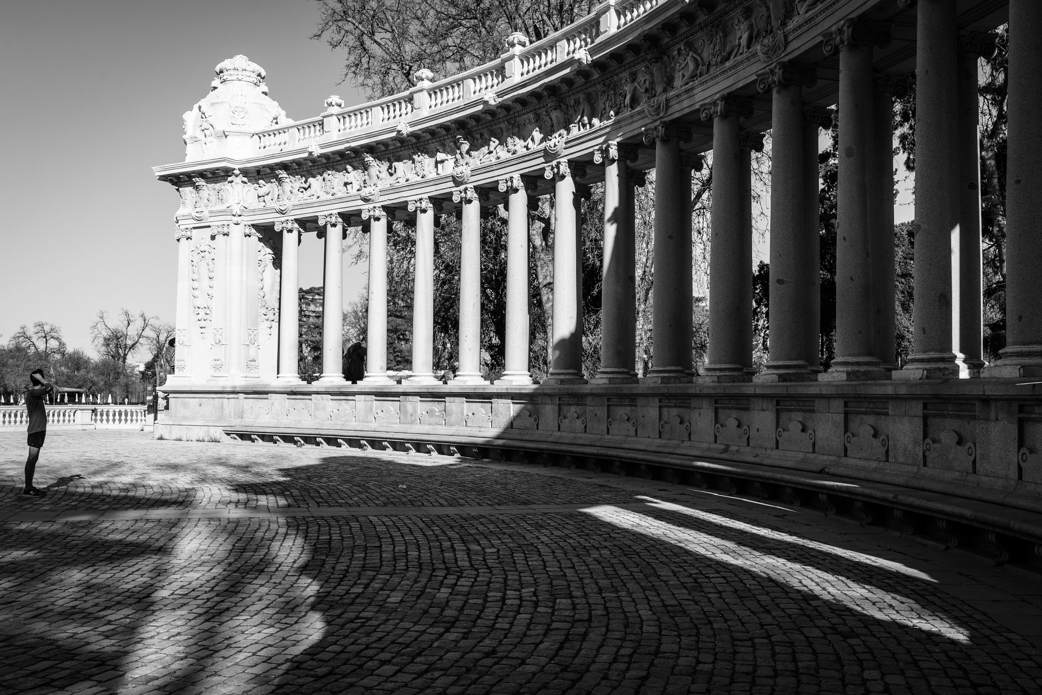 E 35mm F2 sample photo. Parque del retiro photography