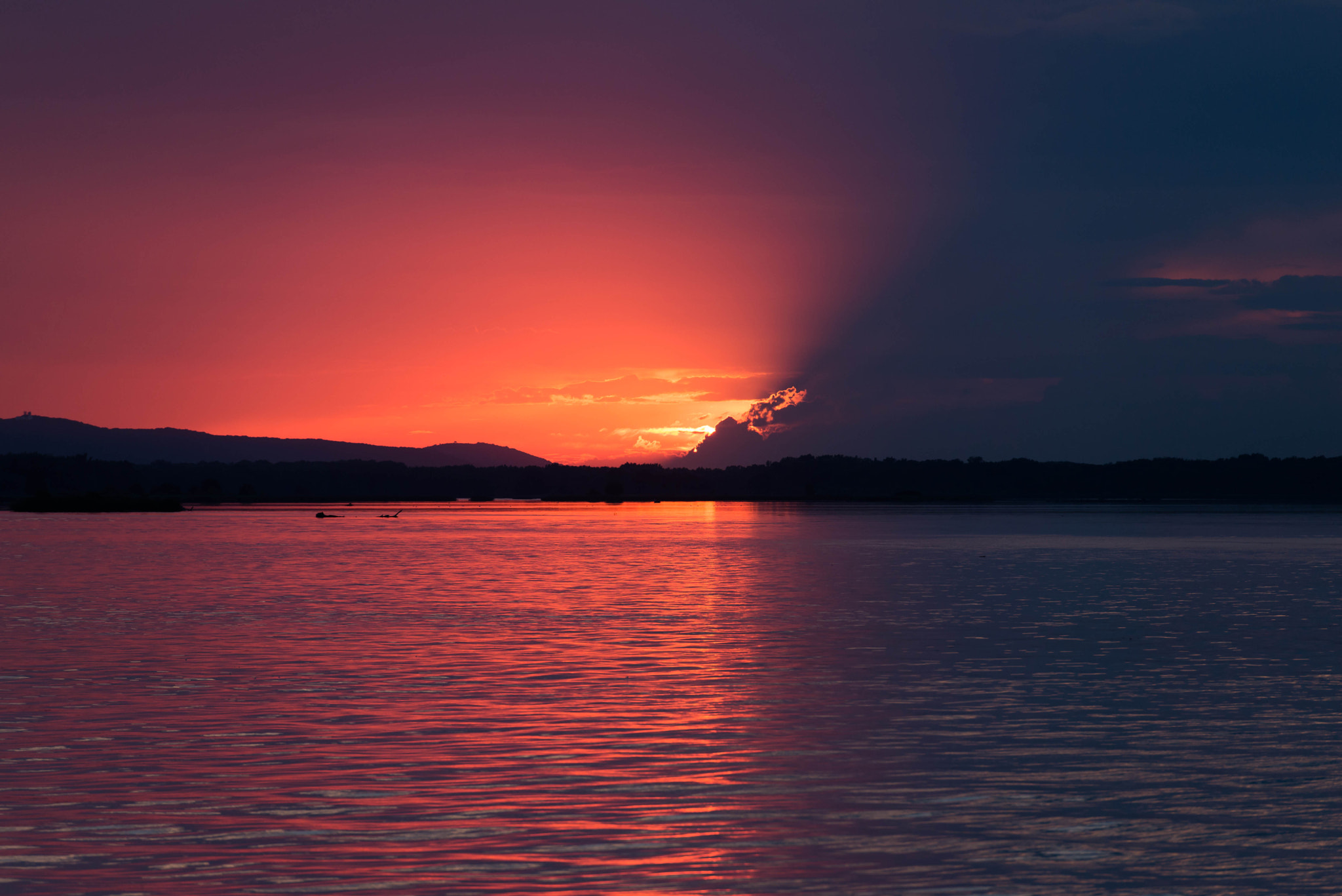 Nikon AF-S Nikkor 70-200mm F2.8G ED VR II sample photo. Day and night photography
