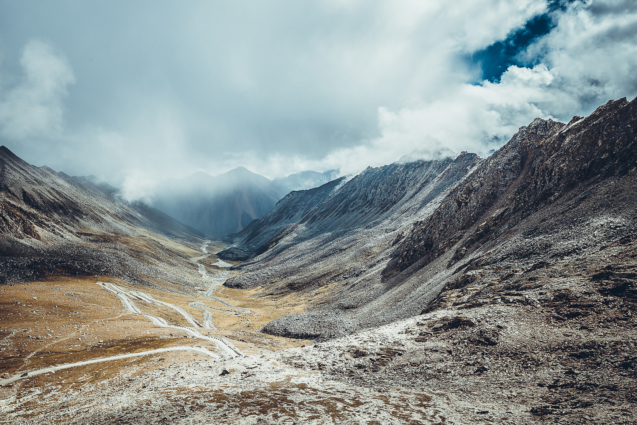 Tamron SP 15-30mm F2.8 Di VC USD sample photo. A road in the valley photography