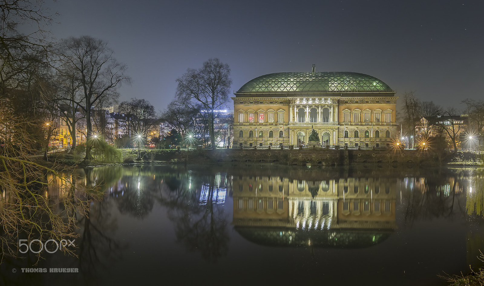Sigma 24mm F1.4 DG HSM Art sample photo. Düsseldorf ständehaus photography