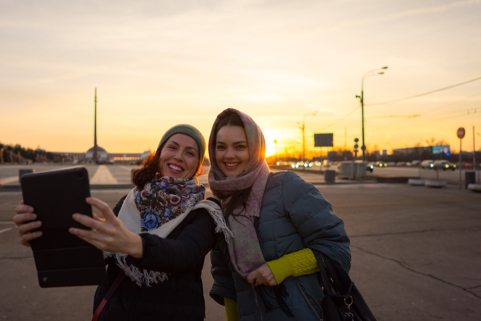 Sony a7R sample photo. Impressive moscow smiles photography