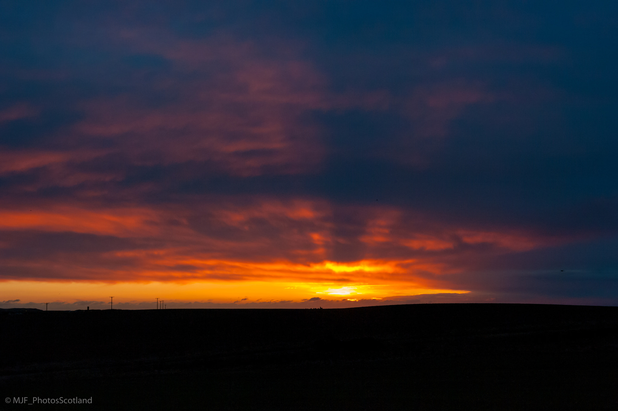 Samsung GX-20 sample photo. Sunrise over aberdeenshire. photography