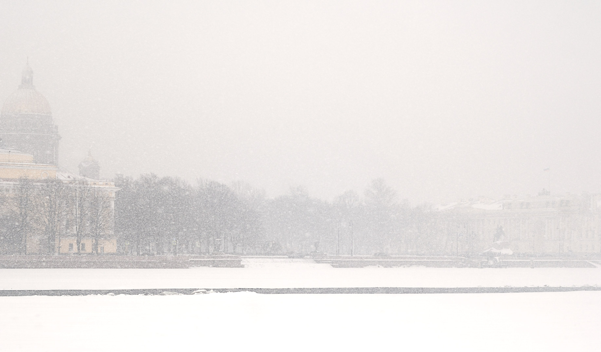 Nikon D80 + Nikon AF Nikkor 50mm F1.4D sample photo. Snowing photography