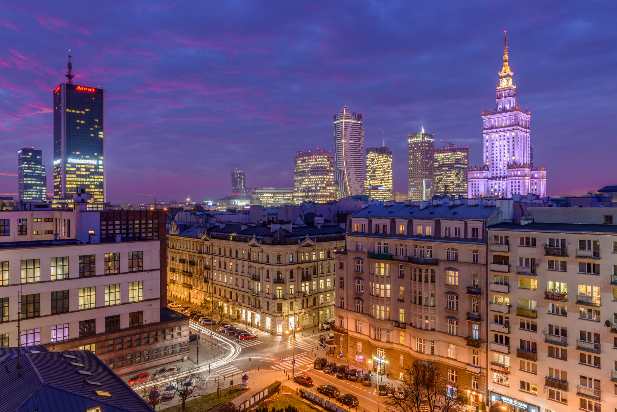 Nikon D800 + Nikon AF-S Nikkor 18-35mm F3.5-4.5G ED sample photo. Warsaw in the night photography