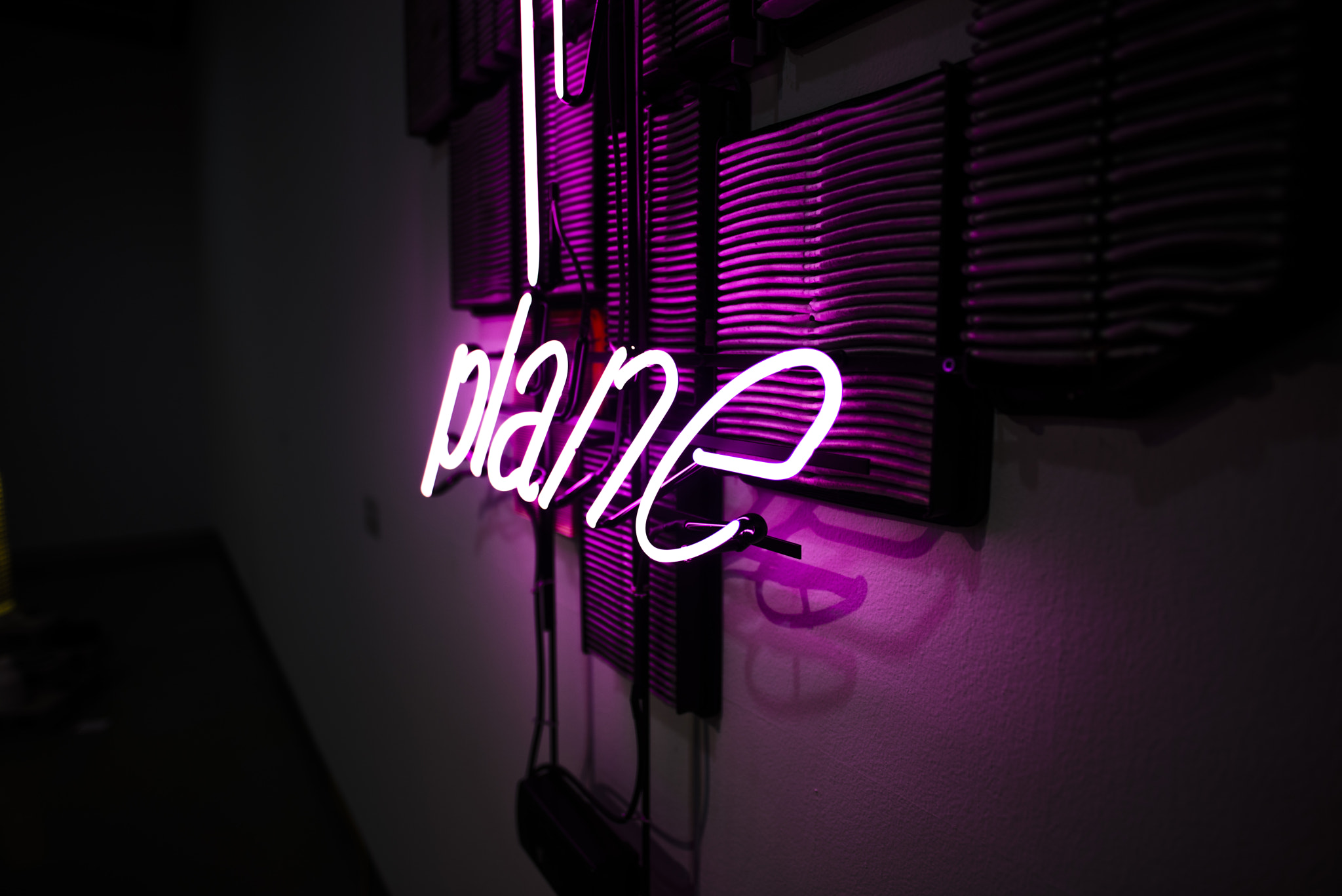 Nikon AF-S Nikkor 20mm F1.8G ED sample photo. Neon photography