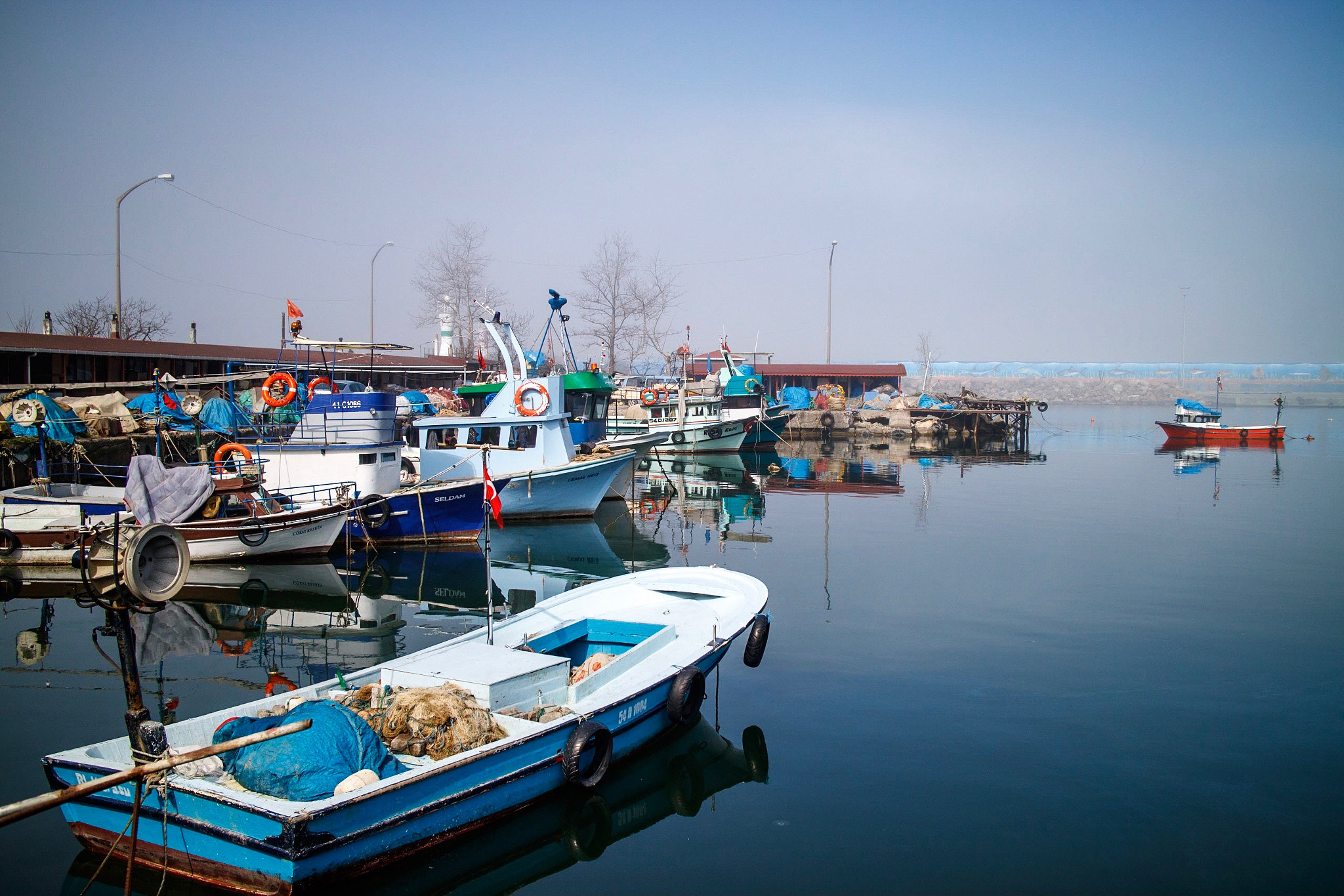Canon EOS M3 + Canon EF-M 22mm F2 STM sample photo. Fishing village photography