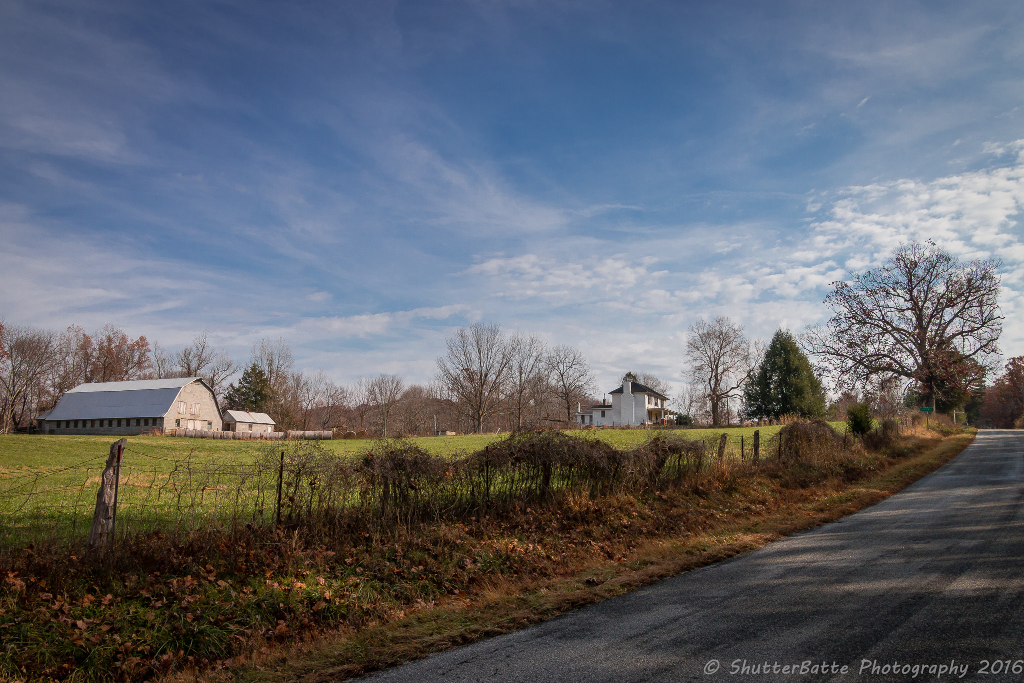 Canon EOS 70D + Tamron 18-270mm F3.5-6.3 Di II VC PZD sample photo. Old farm, loves mill photography
