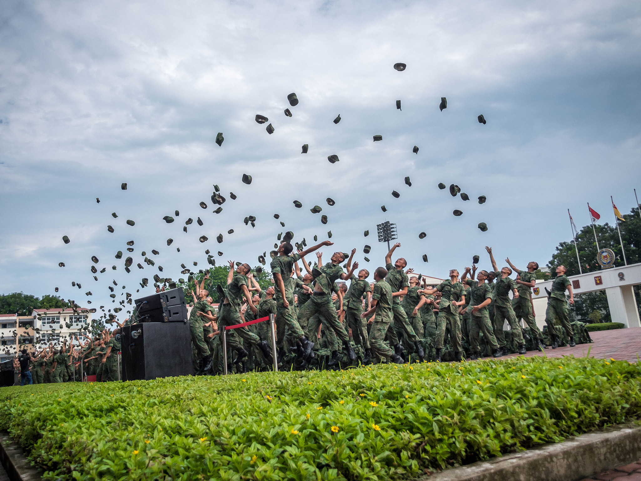 OLYMPUS M.14-150mm F4.0-5.6 II sample photo. Passing out parade (pop) photography