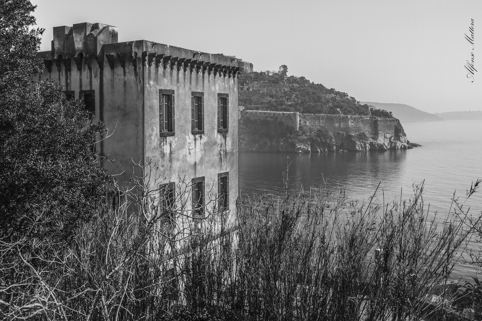 Canon EF-S 24mm F2.8 STM sample photo. La torre e il castello photography