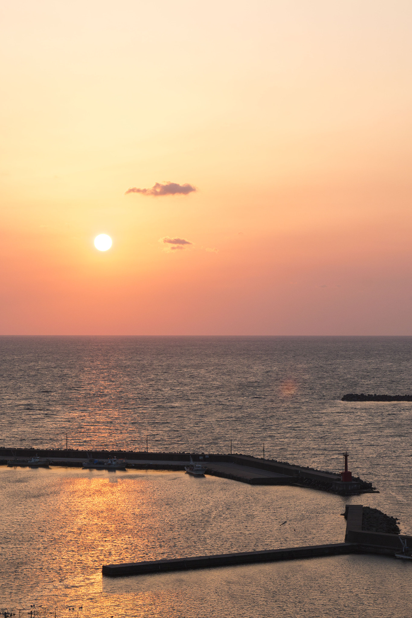Sigma 17-70mm F2.8-4 DC Macro OS HSM sample photo. Sea you photography