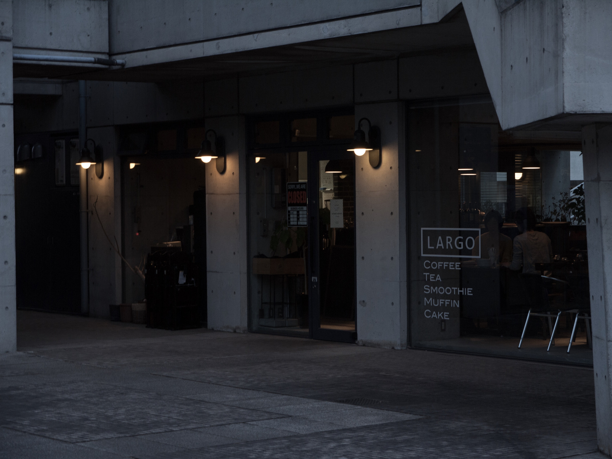Panasonic Lumix DMC-G1 sample photo. In the twilight photography