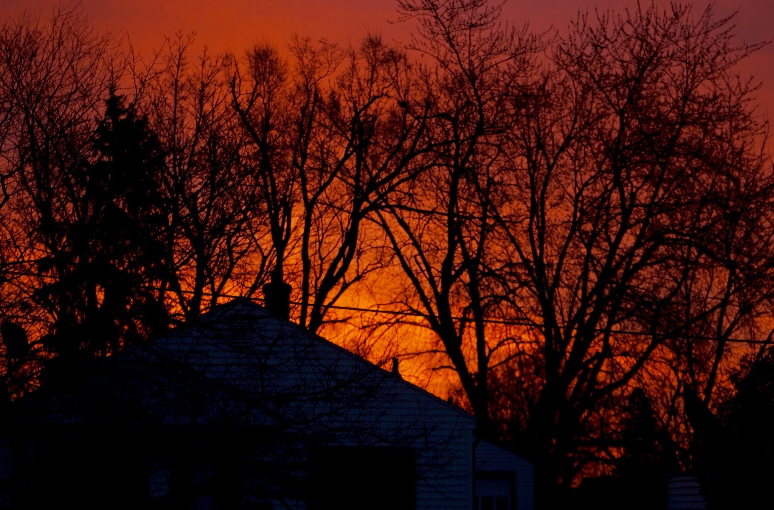 Sony FE 28-70mm F3.5-5.6 OSS sample photo. Sunrise blazin photography