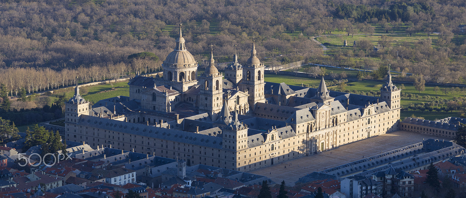 Olympus OM-D E-M10 II sample photo. Monasterio de san lorenzo de el escorial photography