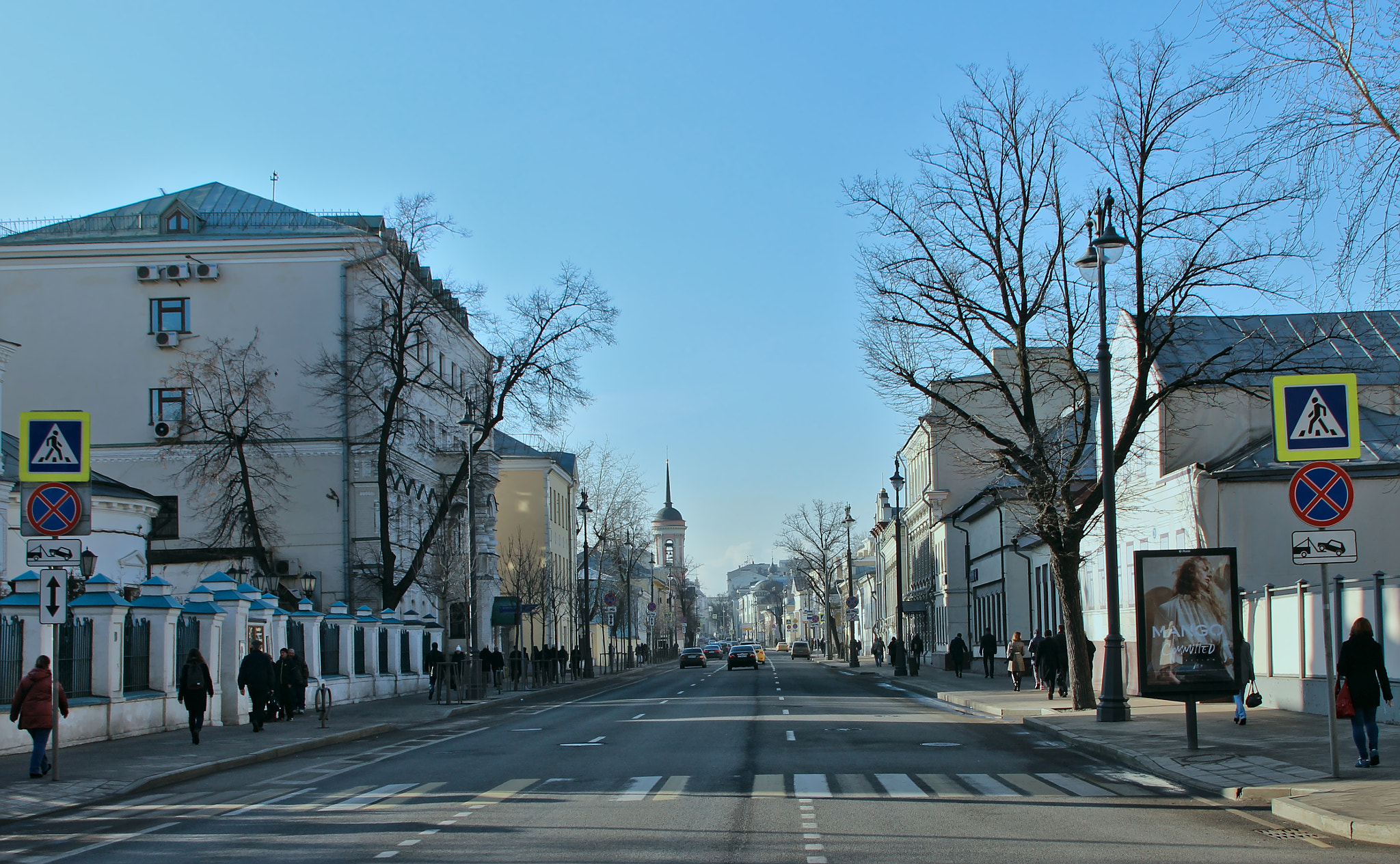 Canon EF 28-135mm F3.5-5.6 IS USM sample photo. Cold spring morning, moscow. photography