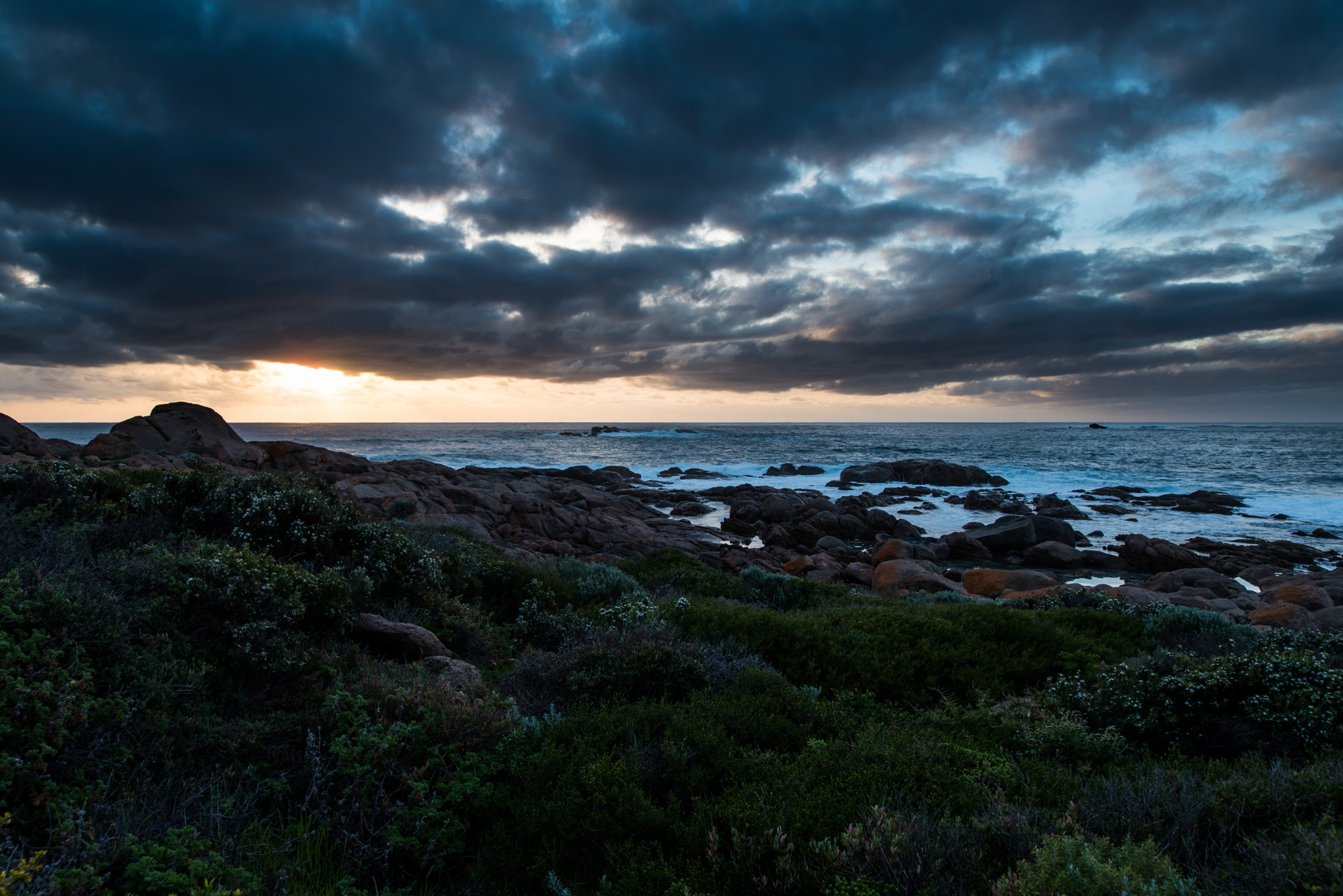 Nikon D750 + Sigma 24-105mm F4 DG OS HSM Art sample photo. Smiths beach ed photography
