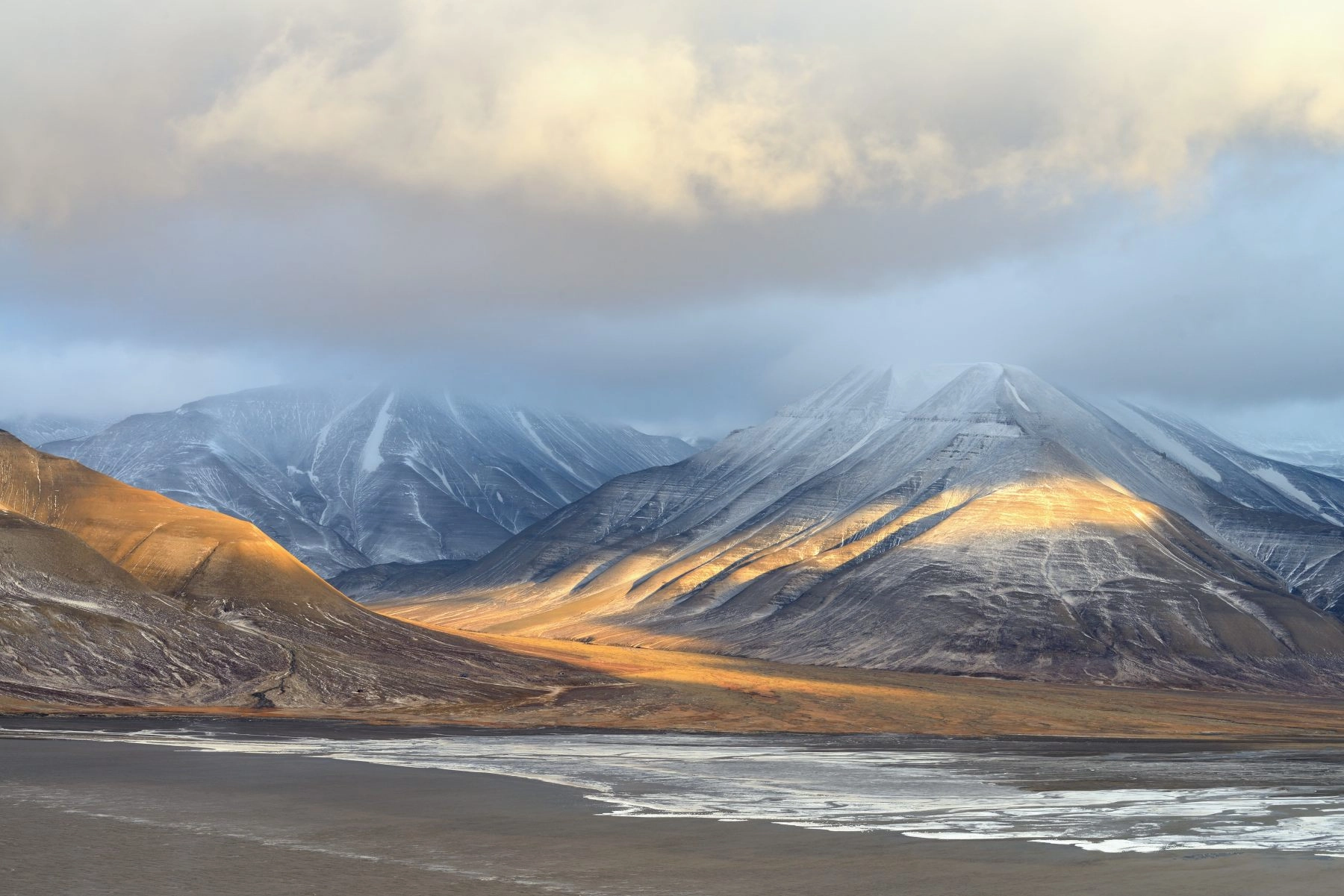 Nikon D800E sample photo. Svalbard mountains photography