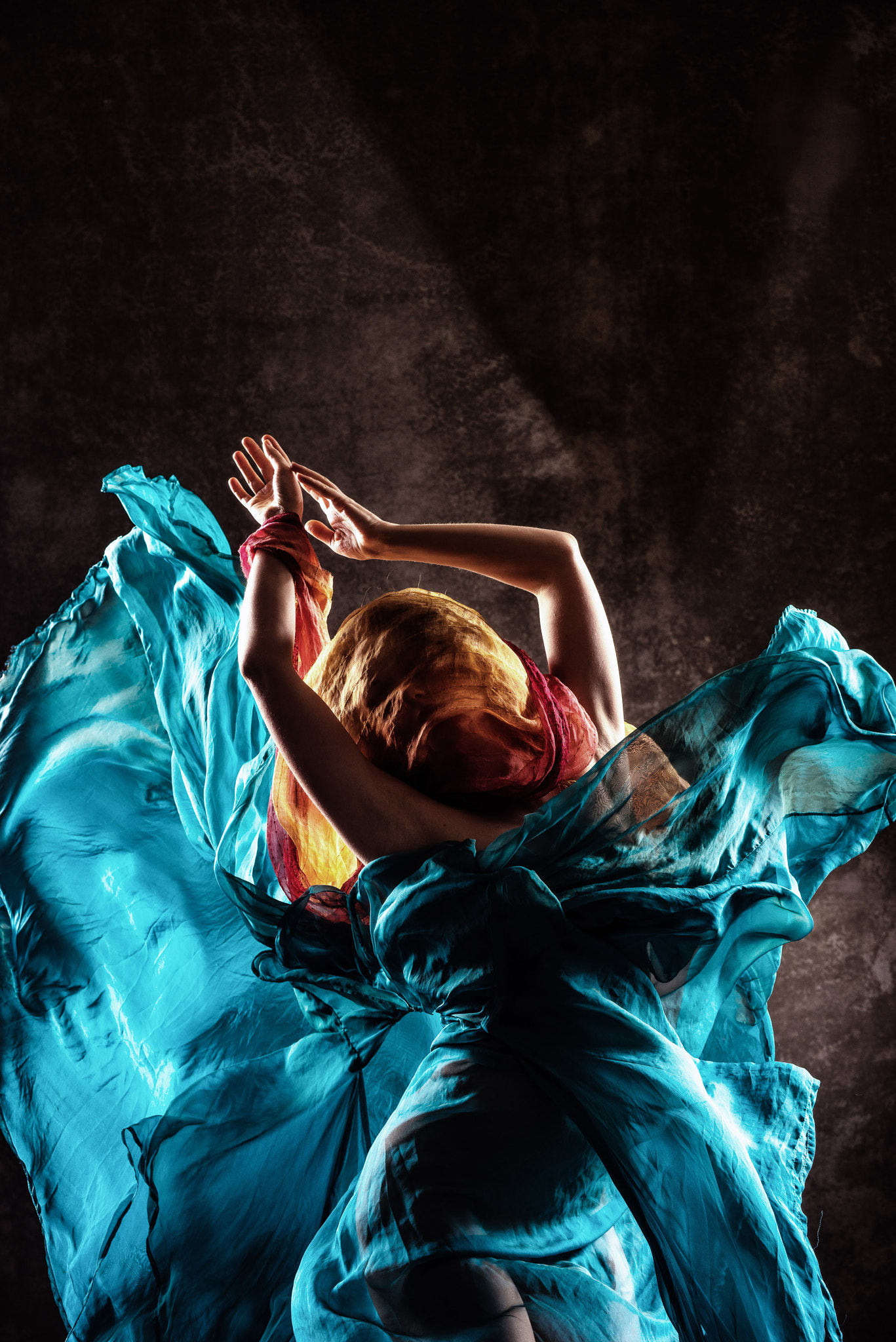 Sony a7R + Sony Sonnar T* FE 55mm F1.8 ZA sample photo. Dancing photography