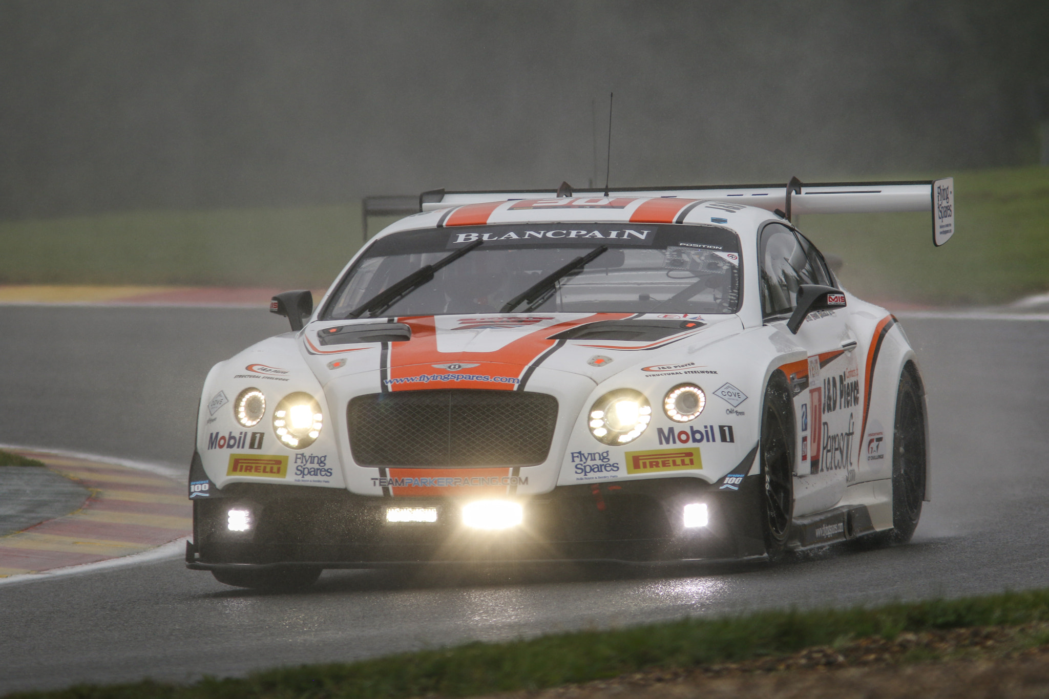 Canon EF 300mm F4L IS USM sample photo. 24 hours of spa 2016 photography