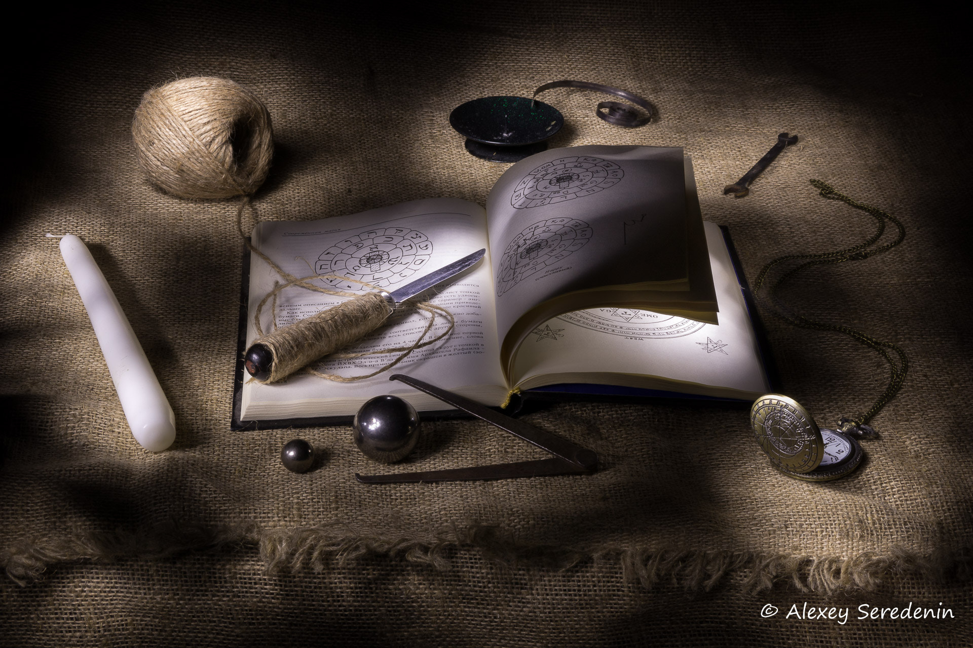 Canon EF-S 18-135mm F3.5-5.6 IS sample photo. Preparation for a session of practical magic. photography