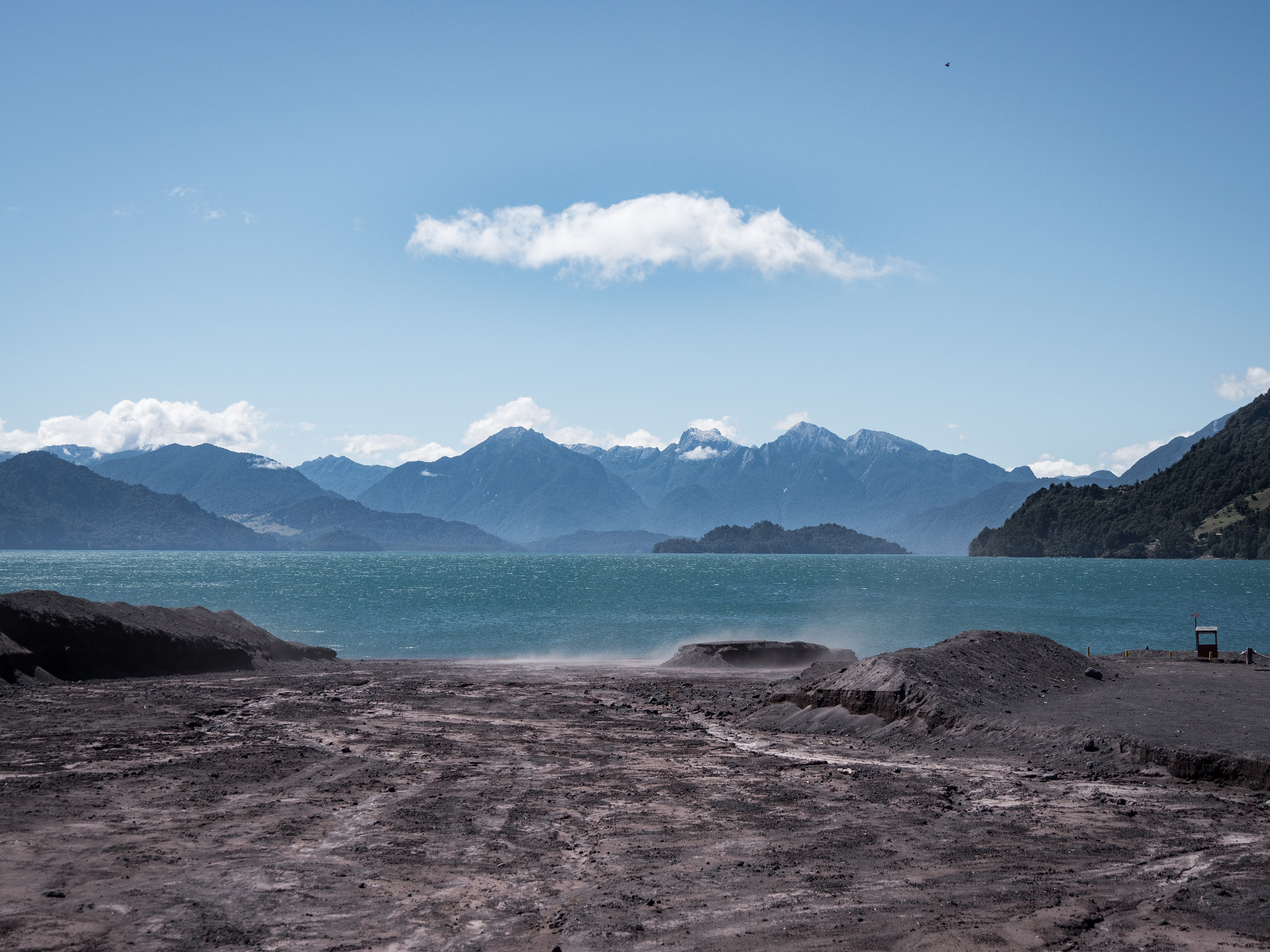 Panasonic Lumix DMC-GX8 sample photo. Lonely cloud photography
