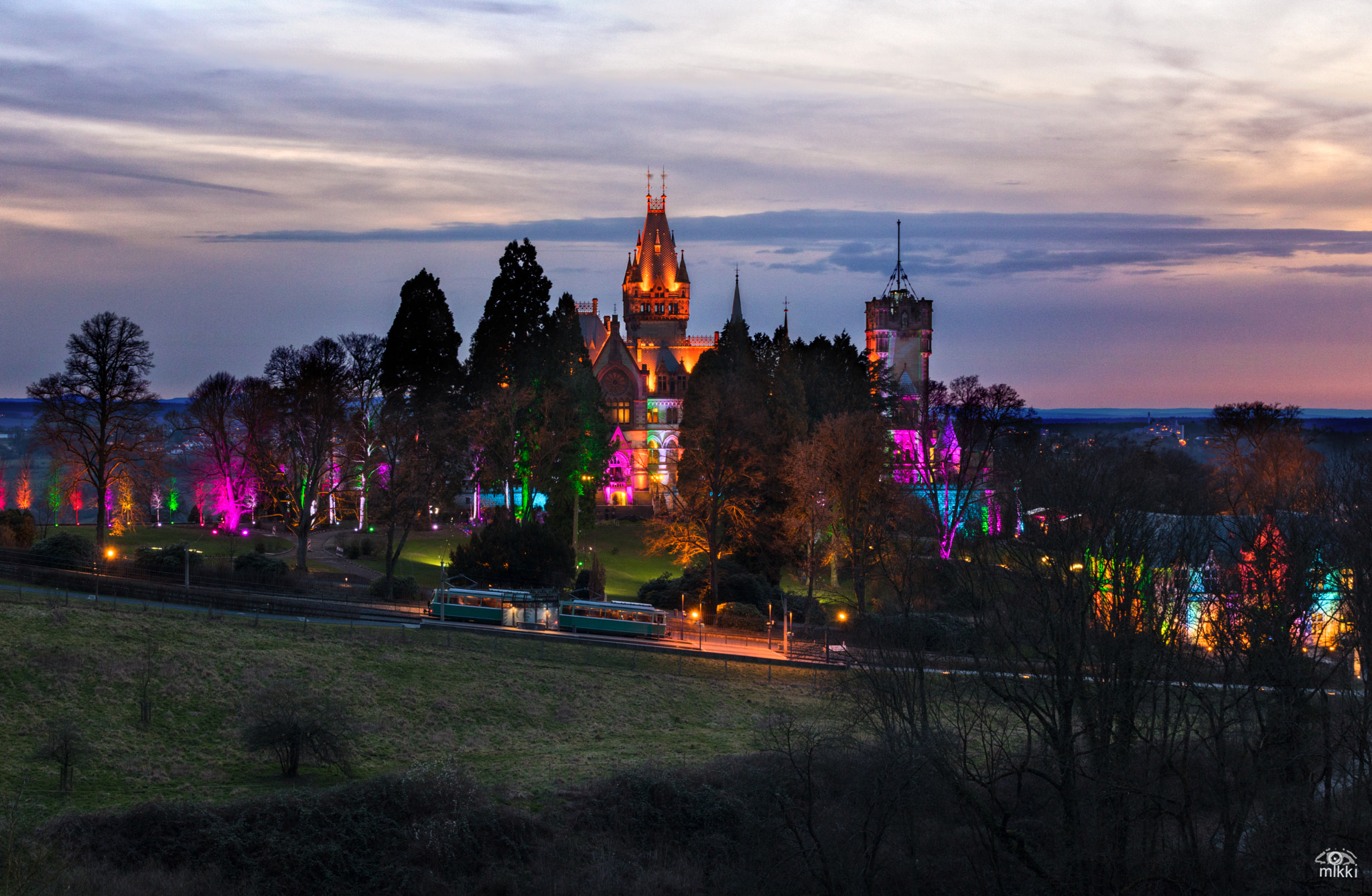 Canon EOS 760D (EOS Rebel T6s / EOS 8000D) sample photo. Battle of colors photography