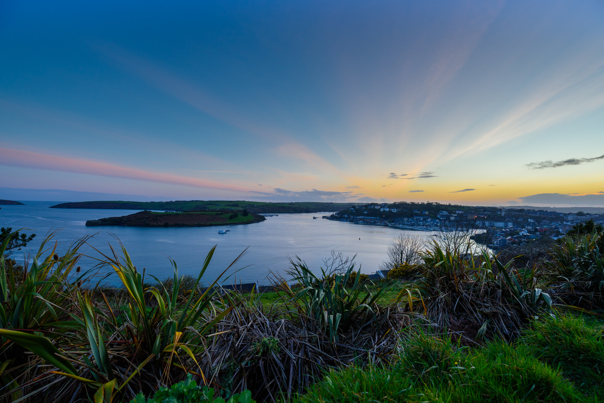 Tamron SP 15-30mm F2.8 Di VC USD sample photo. Kinsale harbour at dusk photography