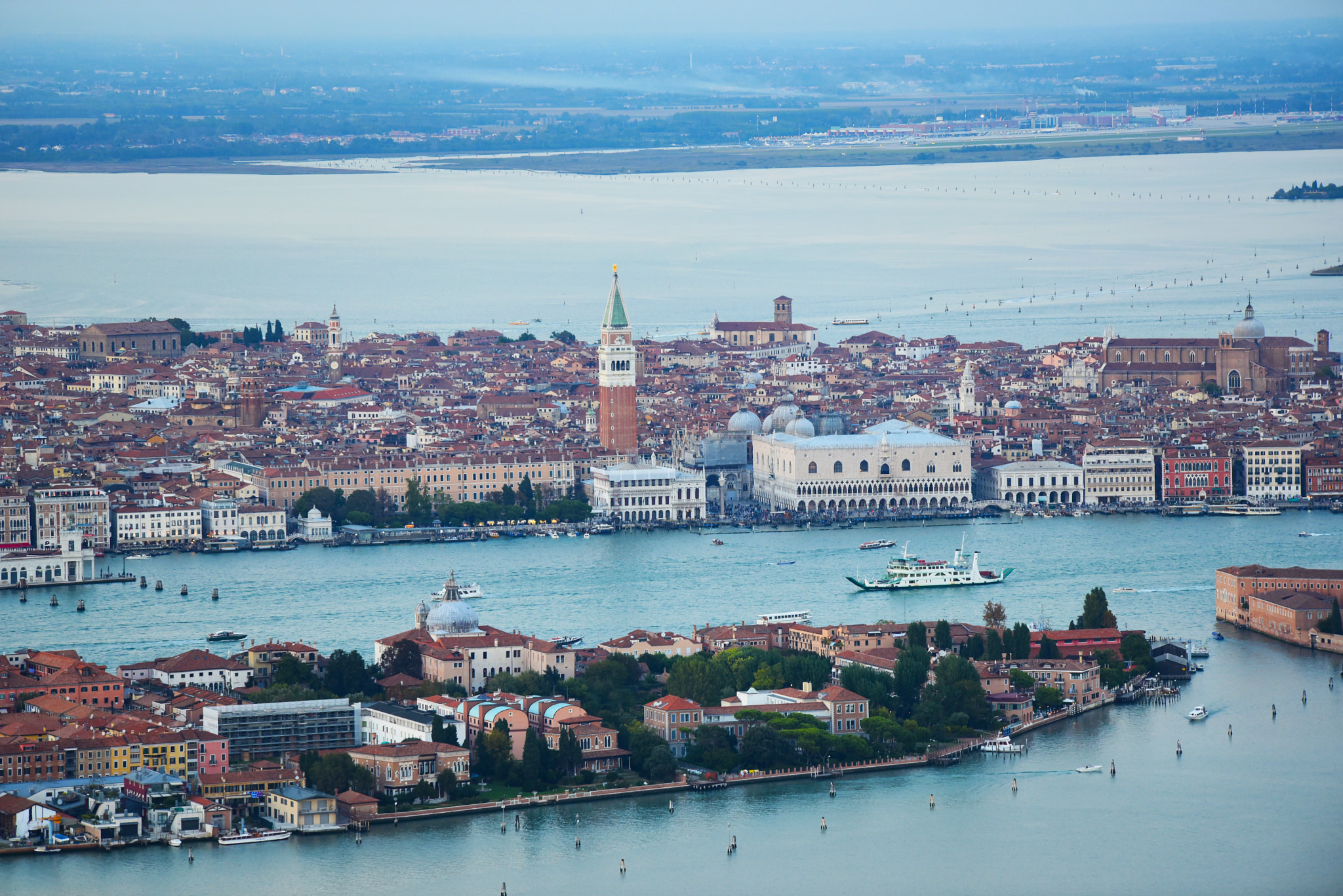 Sigma 70-200mm F2.8 EX DG OS HSM sample photo. Venice italy photography