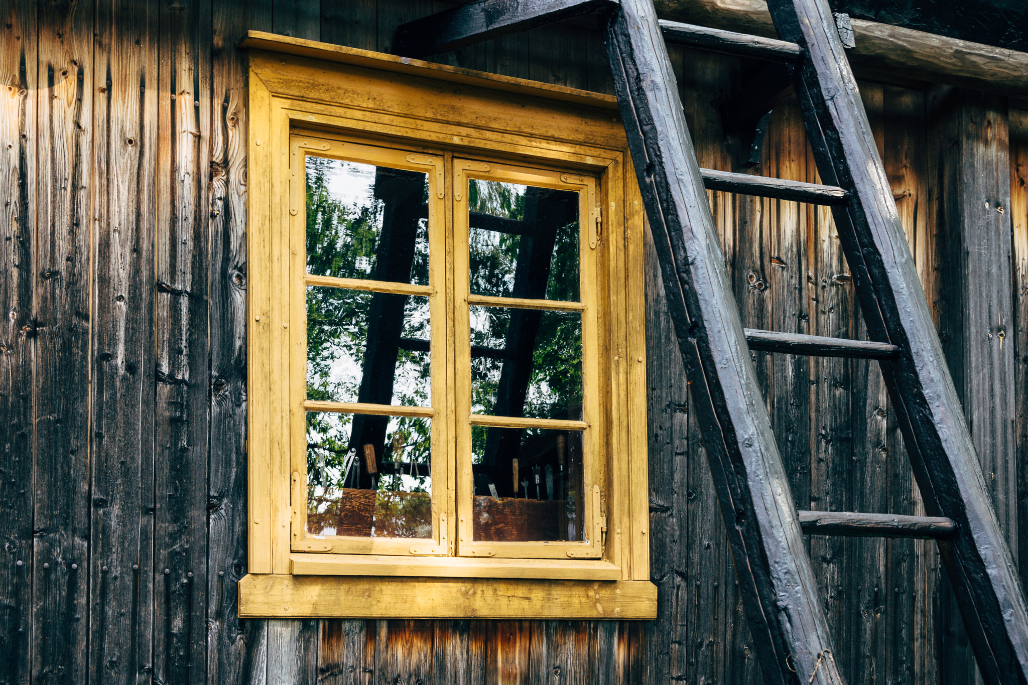 Sony SLT-A77 sample photo. Window photography