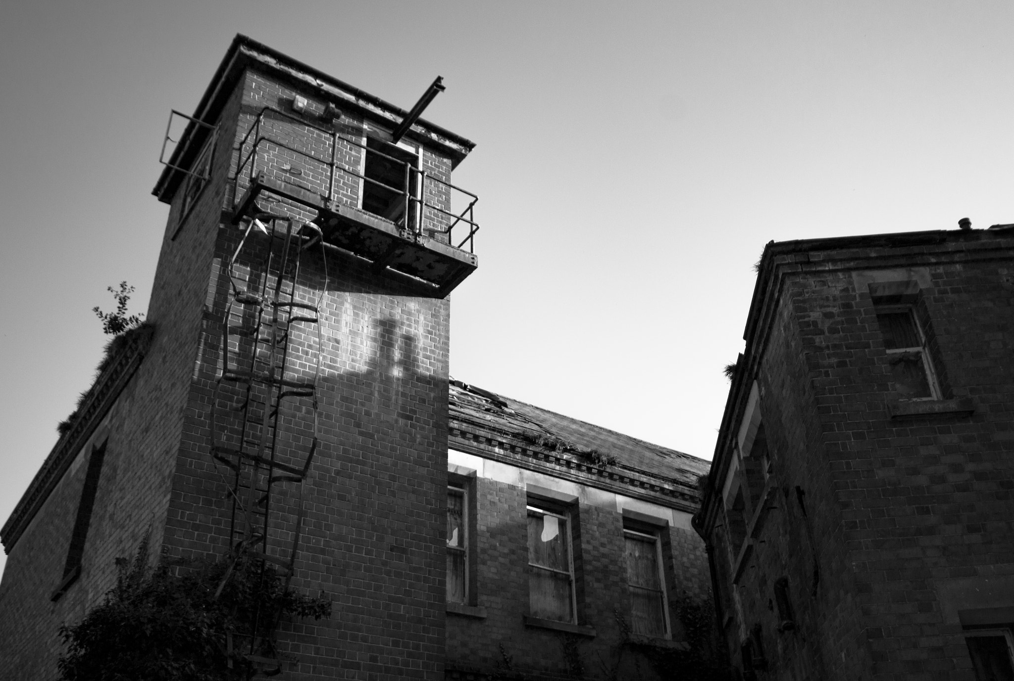 Sigma 10-20mm F4-5.6 EX DC HSM sample photo. Tower photography