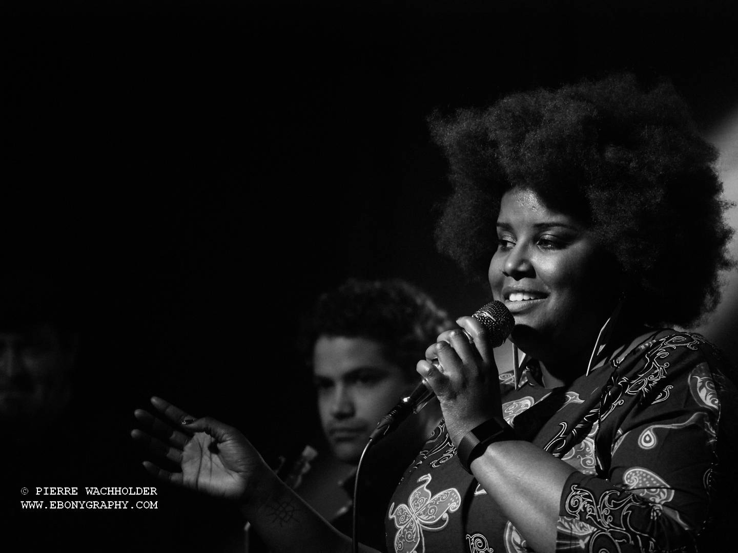 Panasonic Lumix G X Vario 35-100mm F2.8 OIS sample photo. Concert the suffers de roma antwerp photography