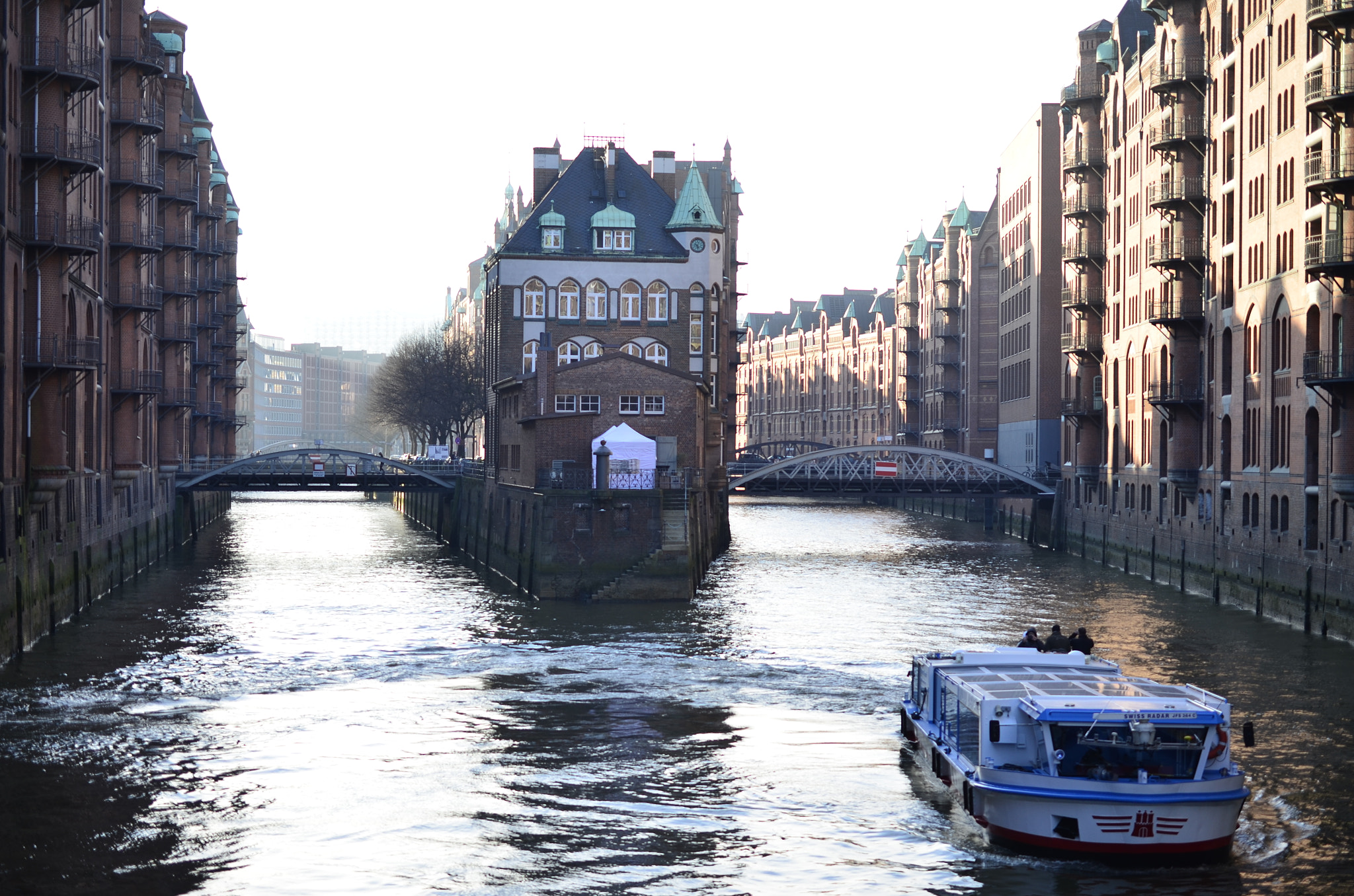 Nikon AF-S DX Micro Nikkor 40mm F2.8 sample photo. Hamburg-speicherstadt photography