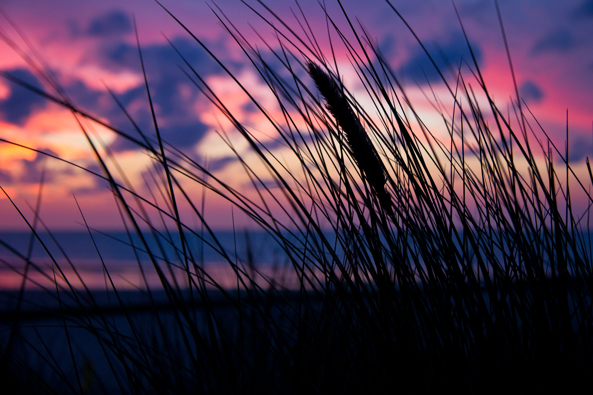 Canon EF-S 17-85mm F4-5.6 IS USM sample photo. Seaside sunset photography