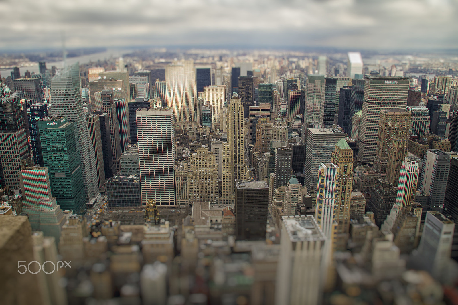 Sigma 18-200mm f/3.5-6.3 DC OS sample photo. Uptown manhattan photography