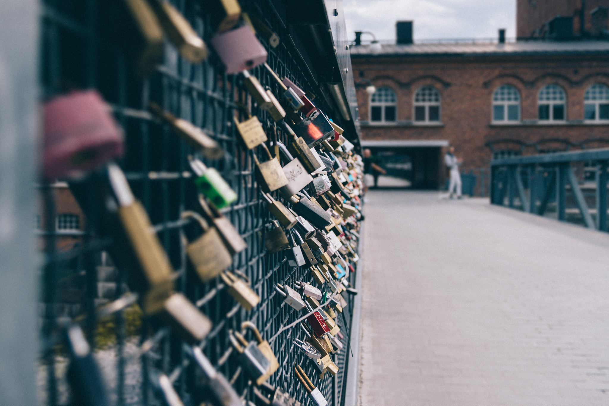 Sony SLT-A77 sample photo. Padlocks photography