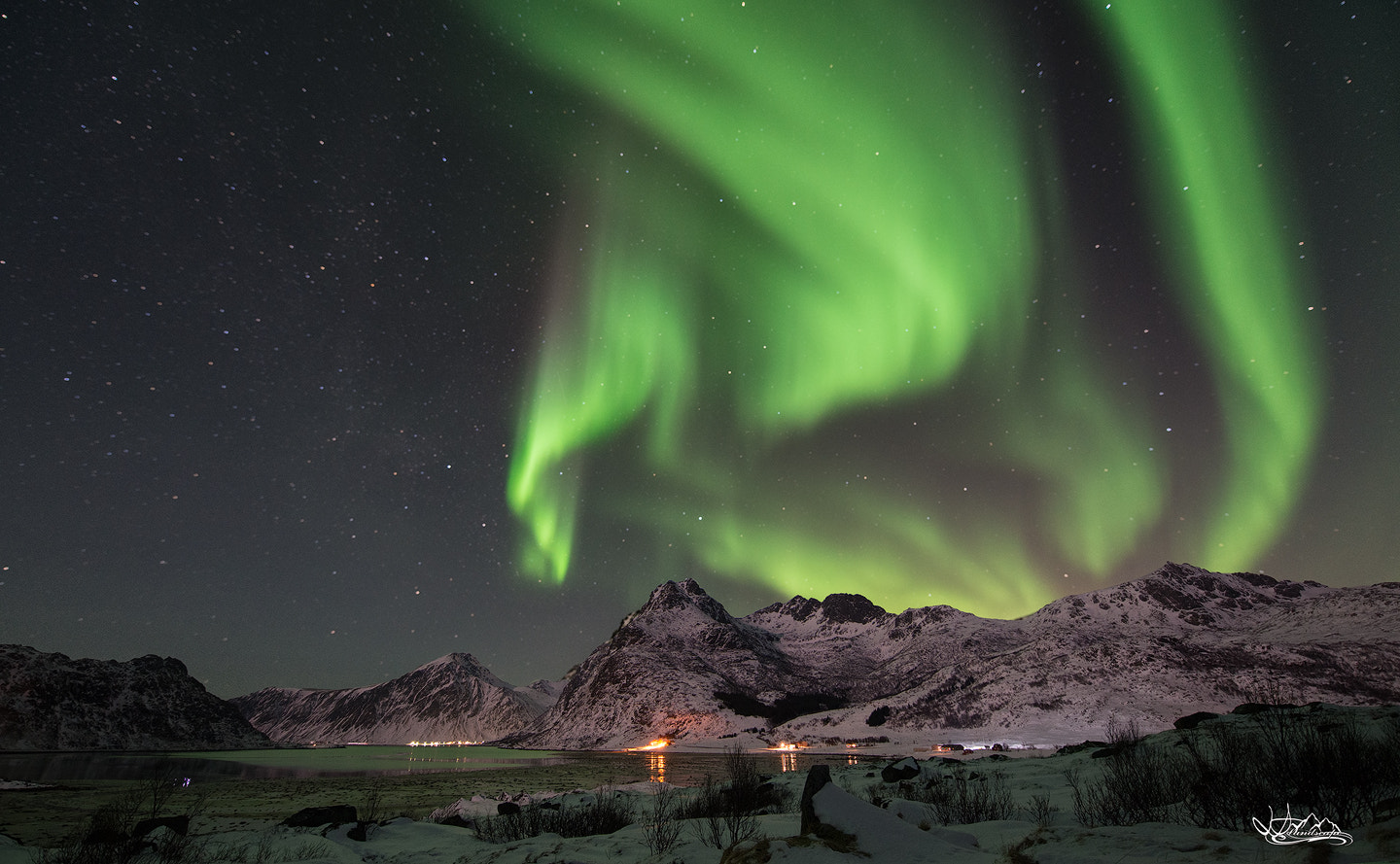Nikon AF-S Nikkor 14-24mm F2.8G ED sample photo. Aurora vortex photography